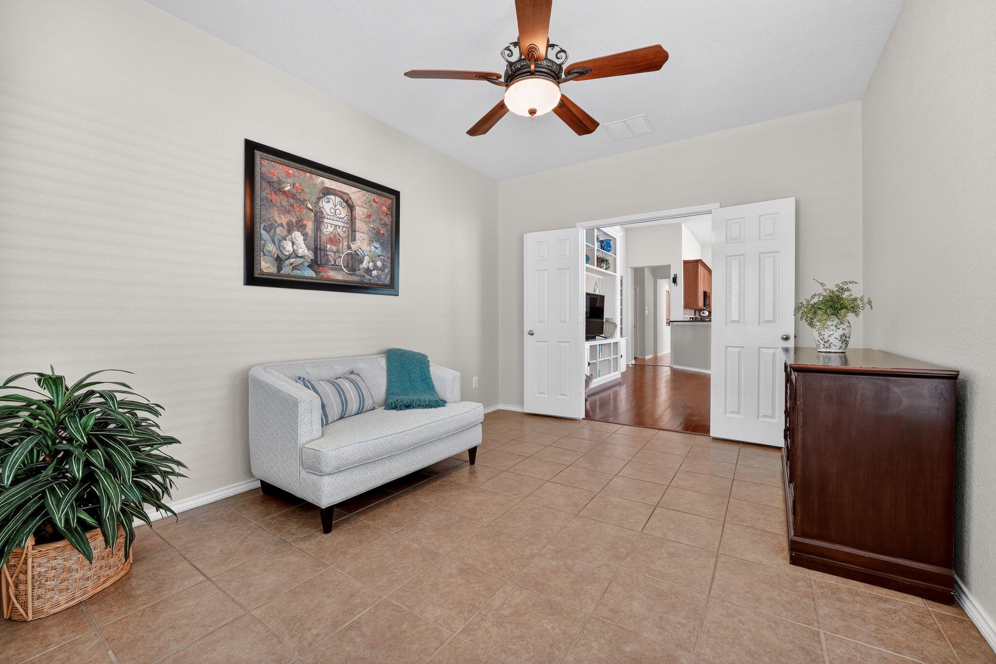 1812 Paseo Verde Dr, Leander, TX 78641