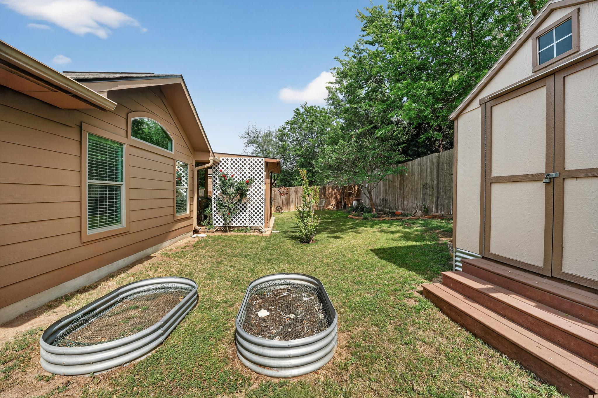 1812 Paseo Verde Dr, Leander, TX 78641