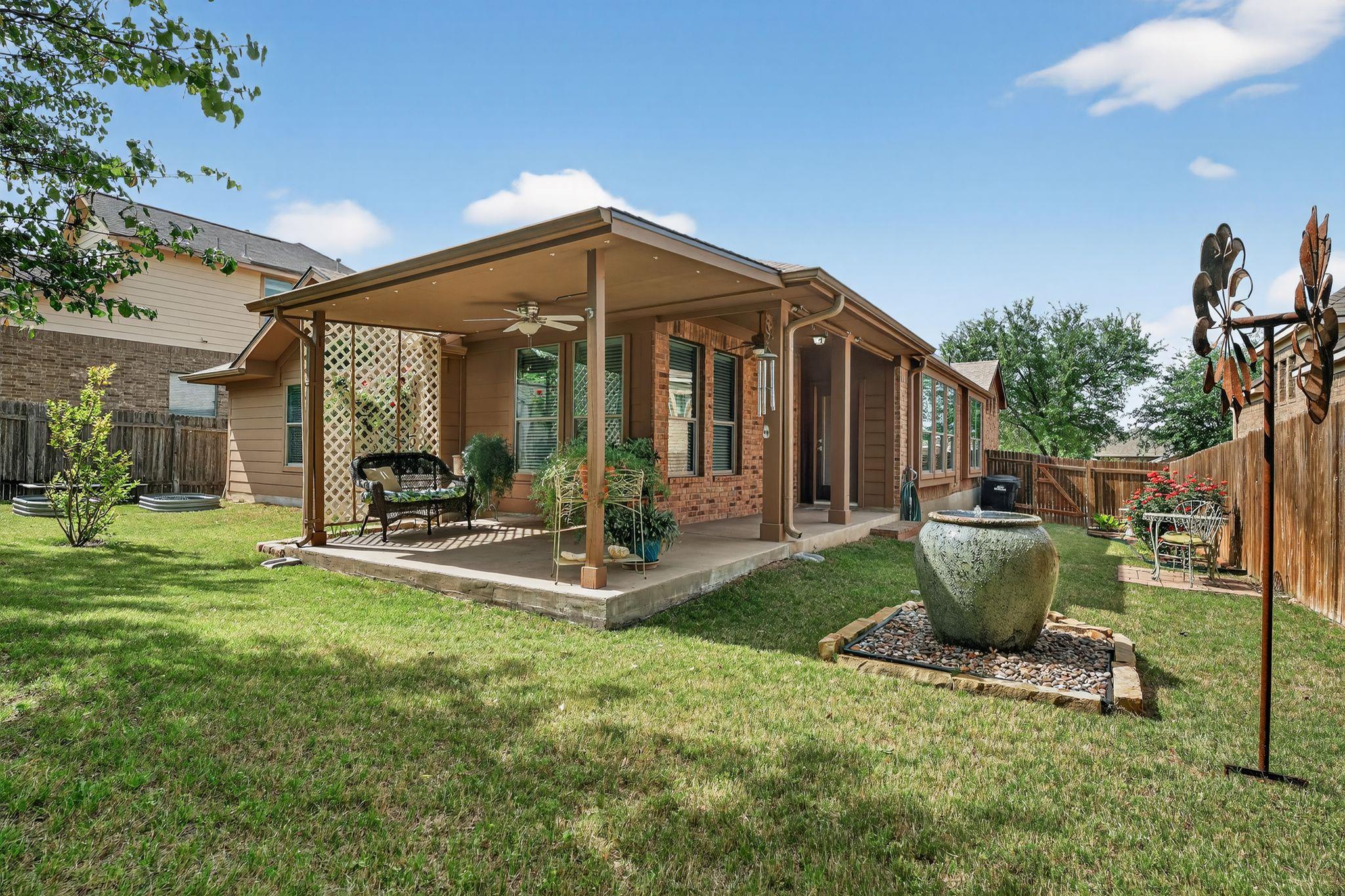 1812 Paseo Verde Dr, Leander, TX 78641