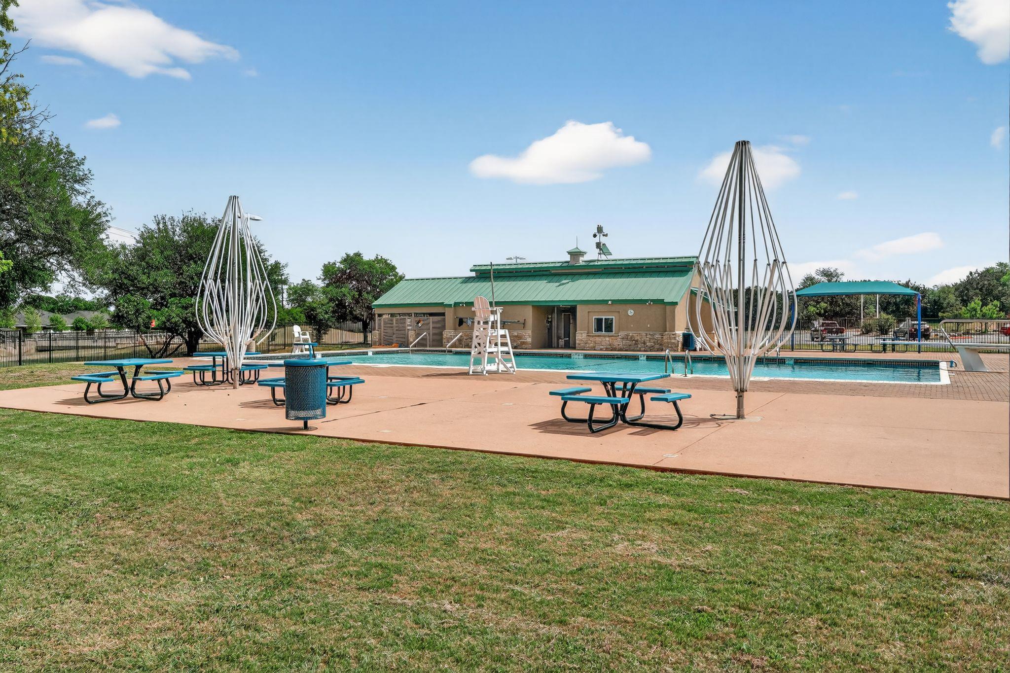 1812 Paseo Verde Dr, Leander, TX 78641