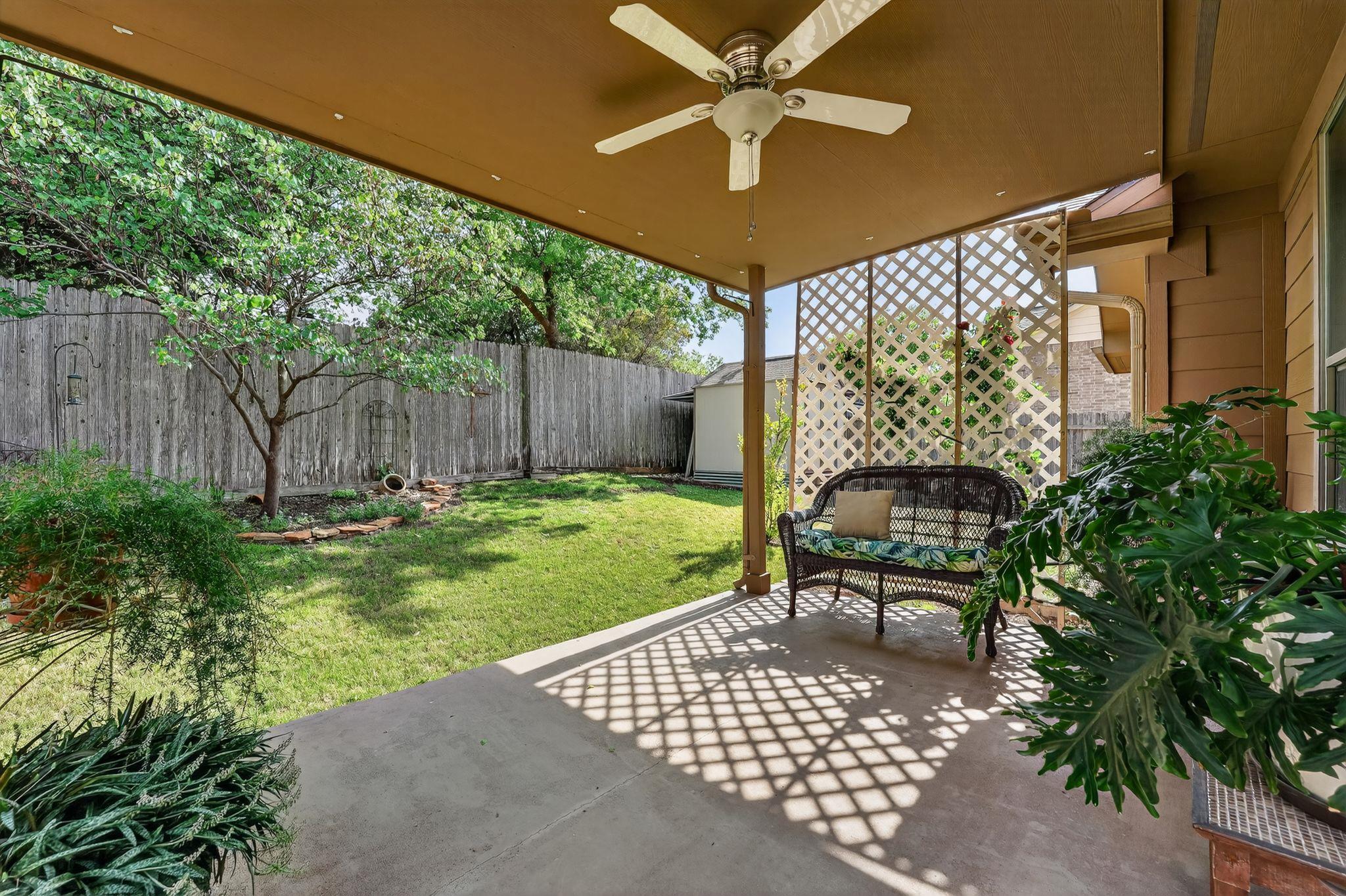 1812 Paseo Verde Dr, Leander, TX 78641