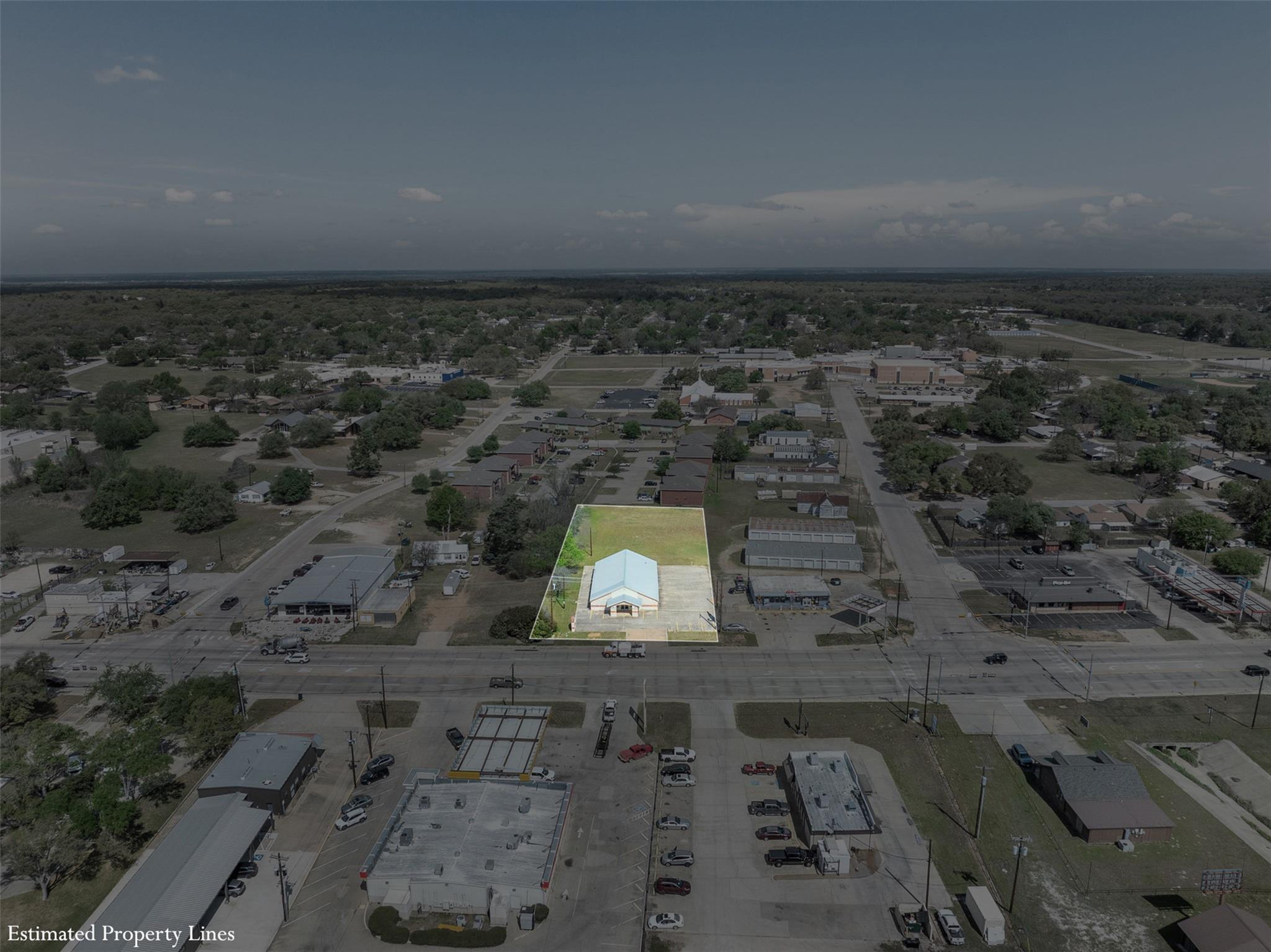 1306 W Cameron Ave, Rockdale, TX 76567