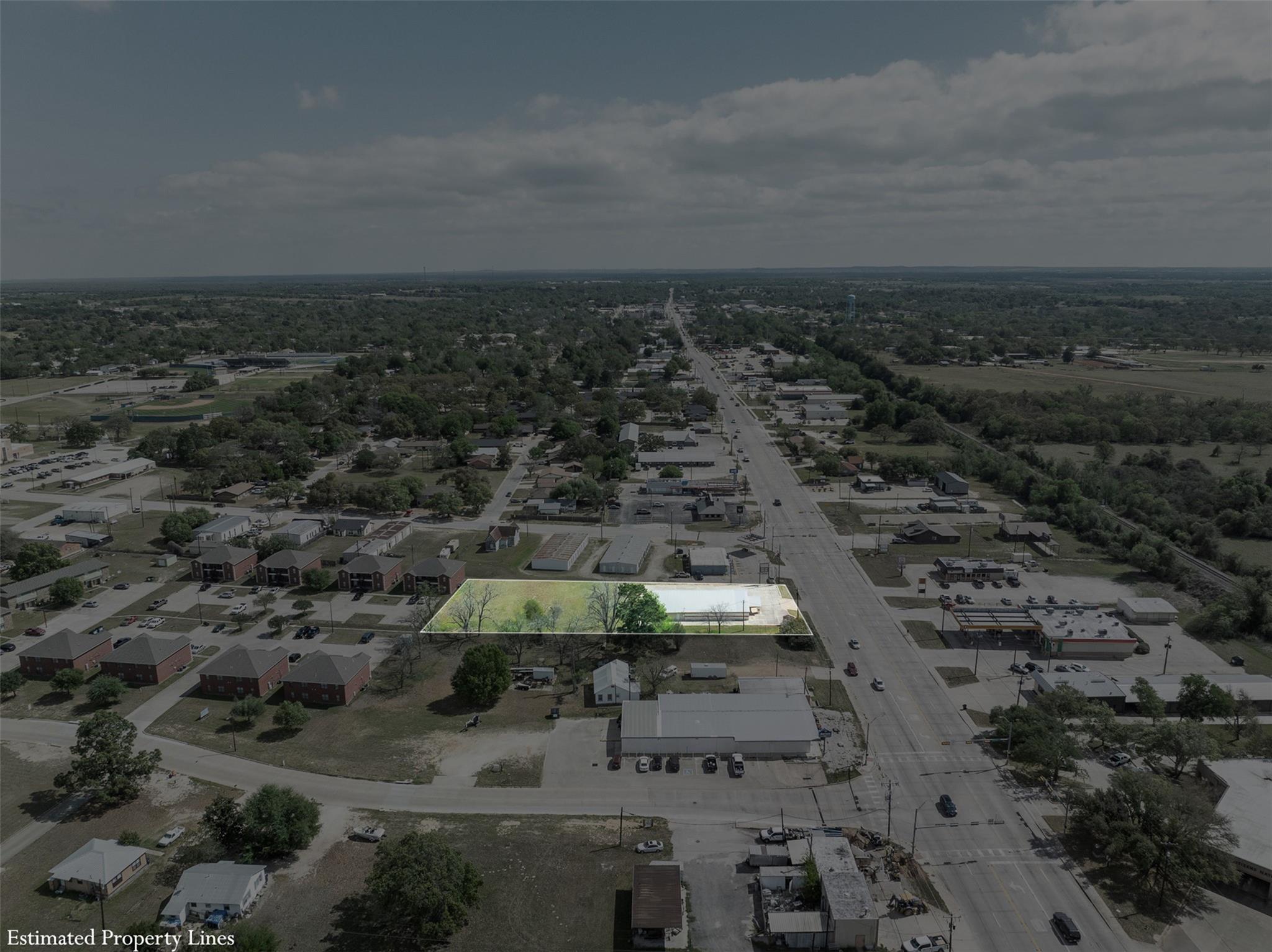 1306 W Cameron Ave, Rockdale, TX 76567