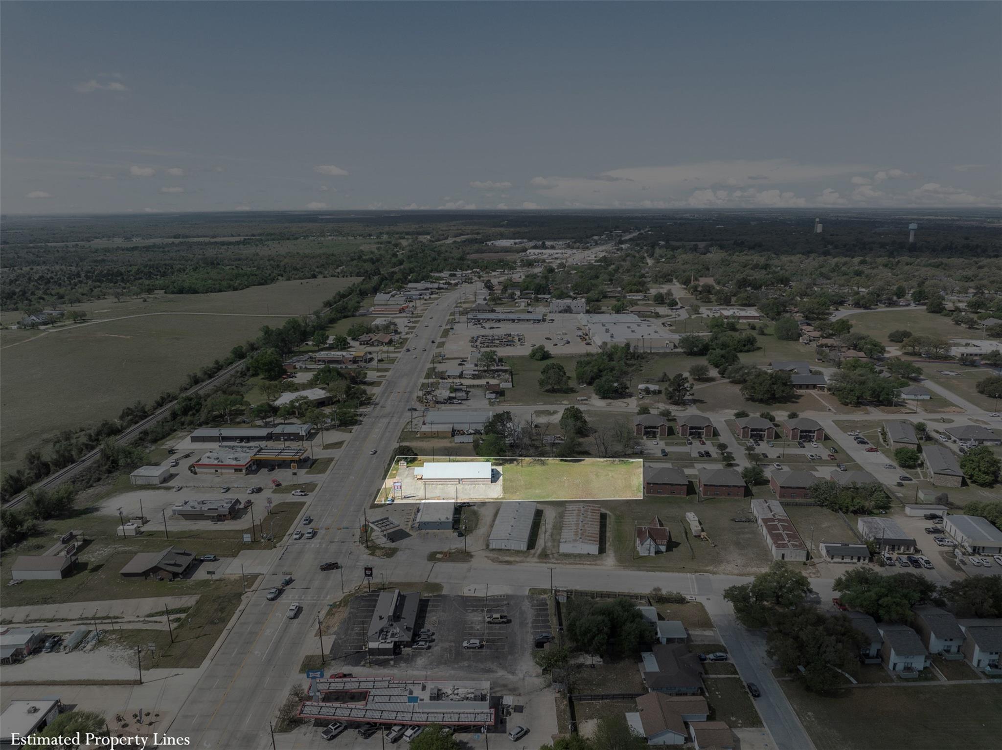 1306 W Cameron Ave, Rockdale, TX 76567