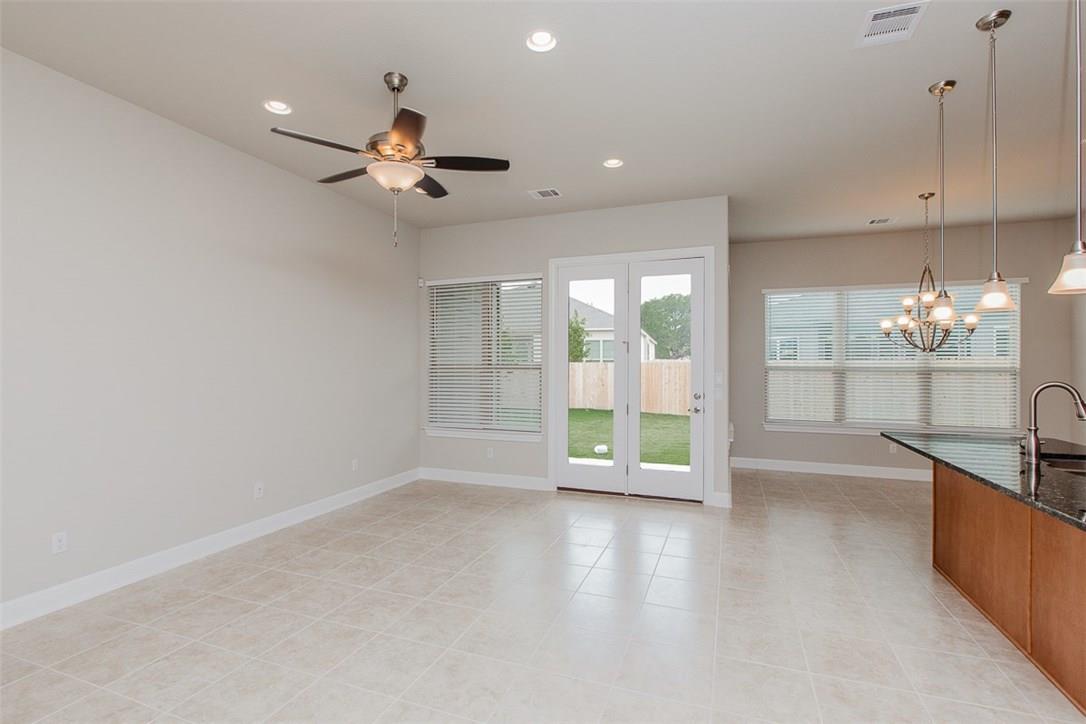 4747 Collins St, Round Rock, TX 78681