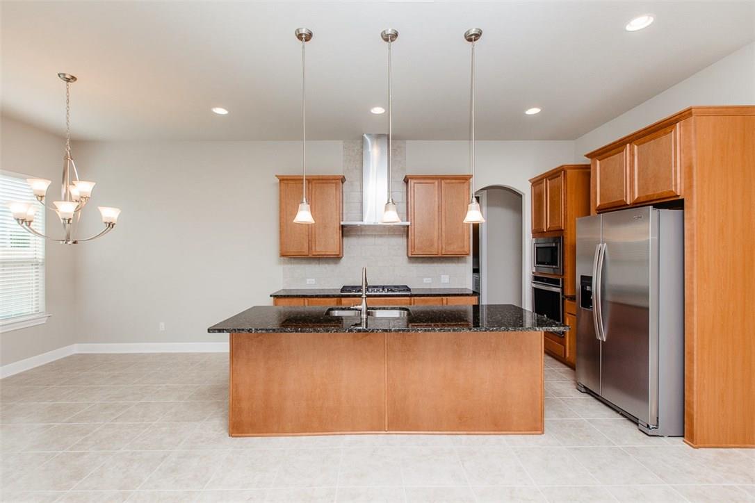 4747 Collins St, Round Rock, TX 78681