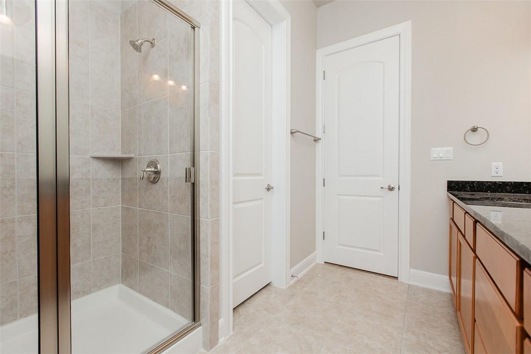 4747 Collins St, Round Rock, TX 78681