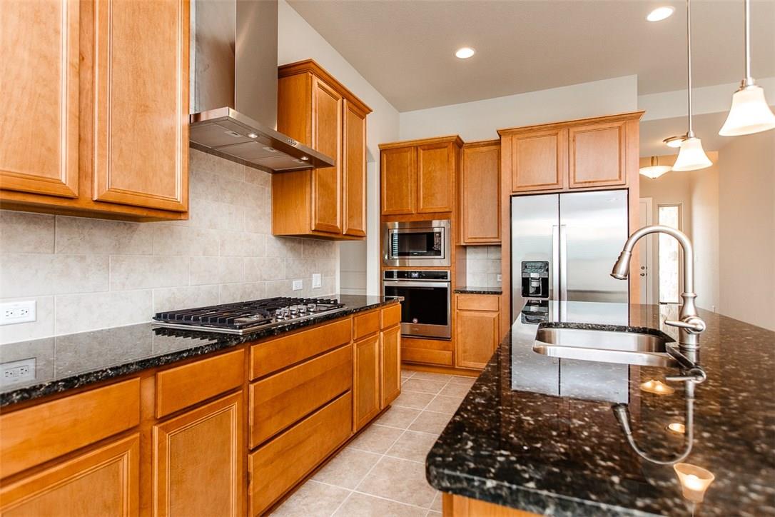 4747 Collins St, Round Rock, TX 78681