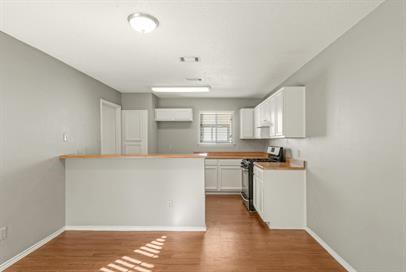 8311 Treehouse Ln, Austin, TX 78749