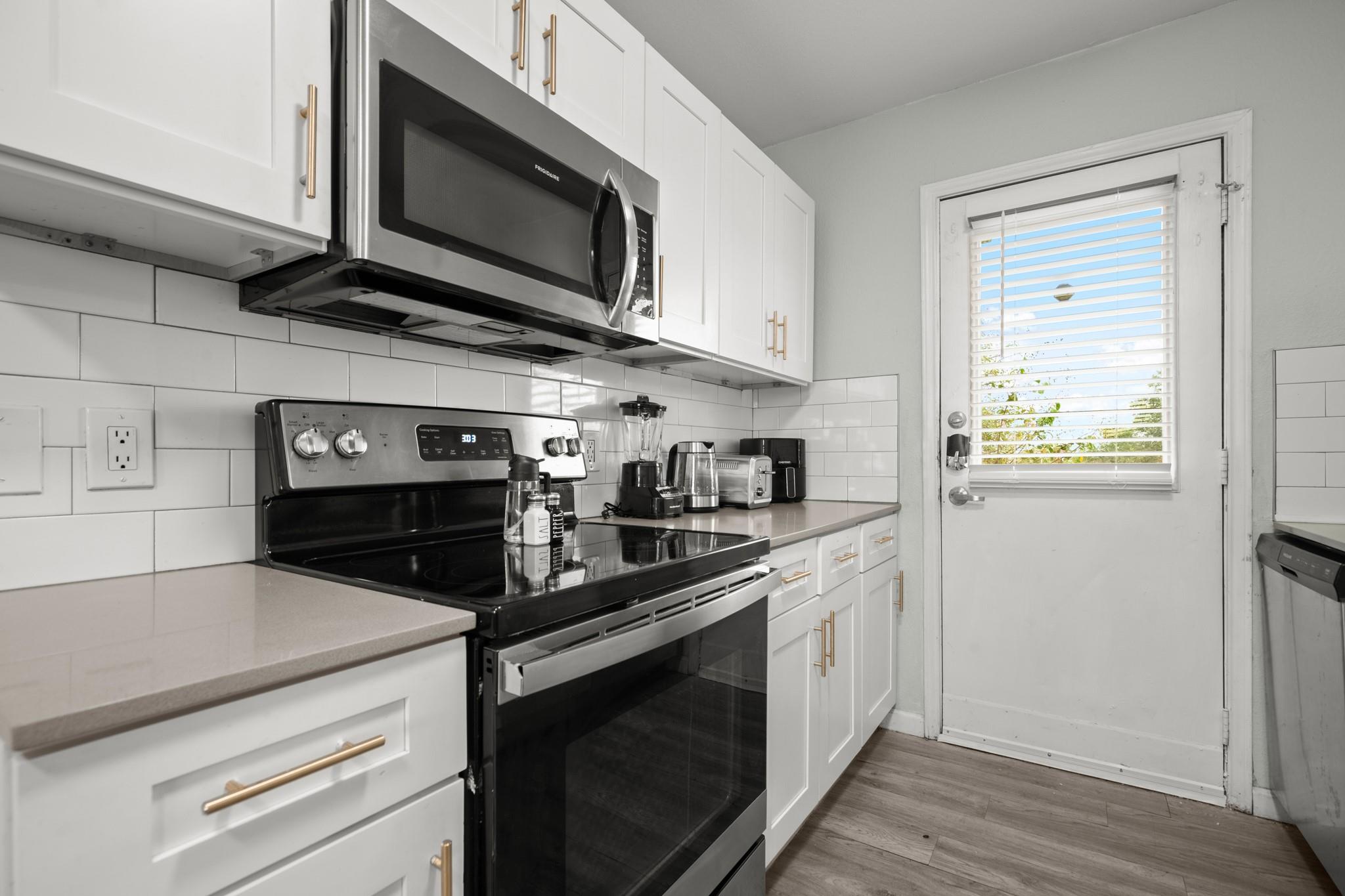 6812 S Congress Ave # 110, Austin, TX 78745