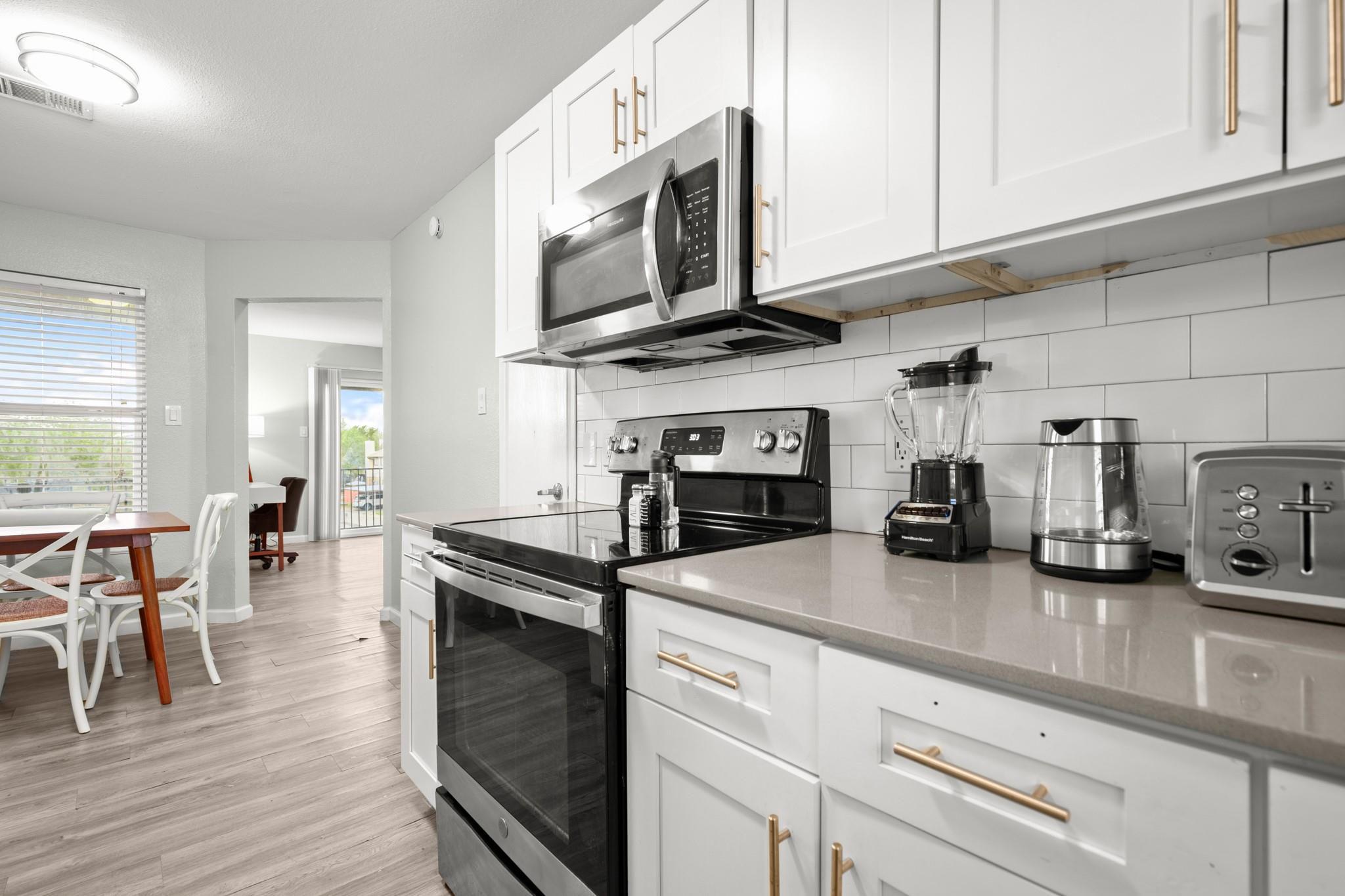 6812 S Congress Ave # 110, Austin, TX 78745