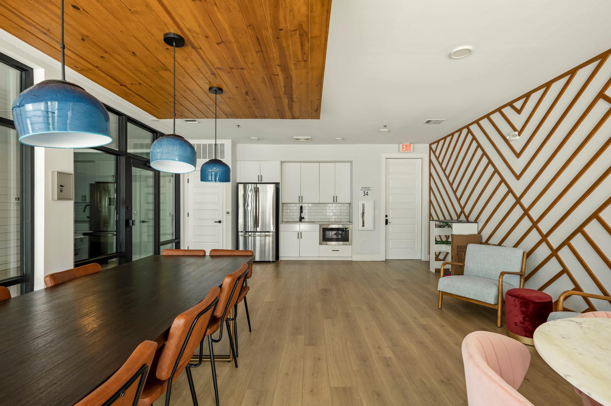 3101 Govalle Ave # 208, Austin, TX 78702