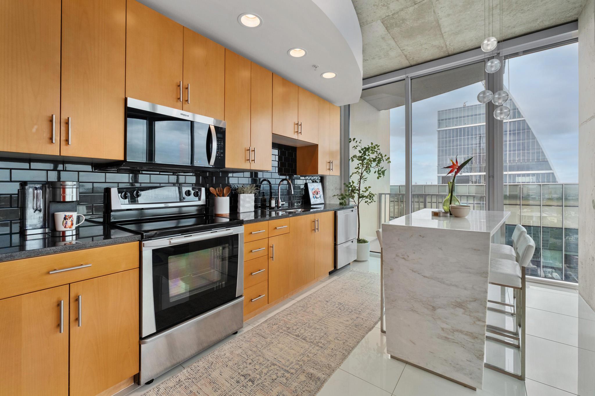 360 Nueces St # 3602, Austin, TX 78701