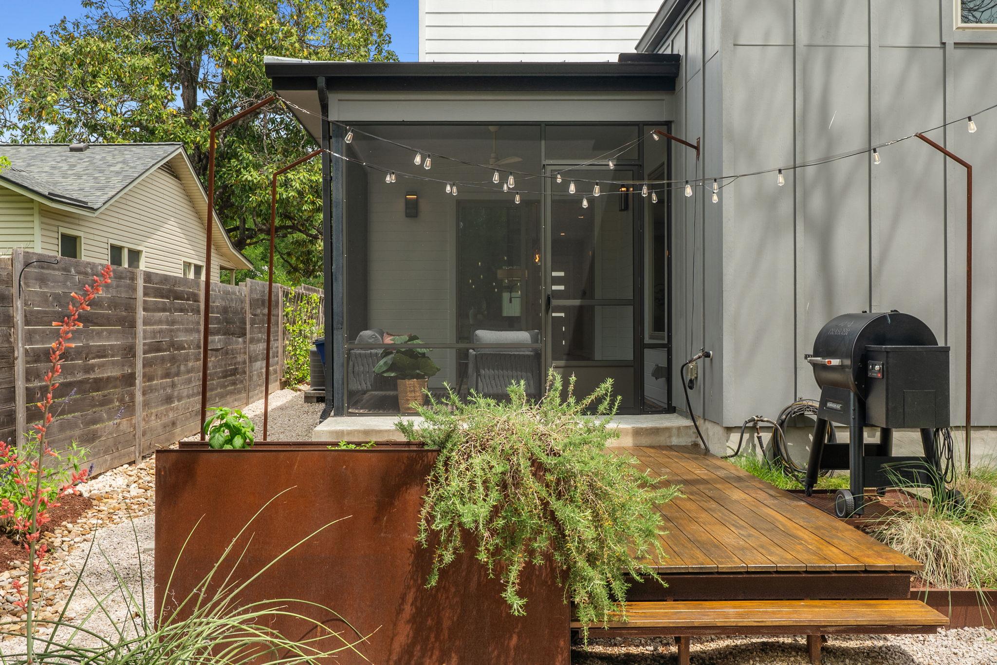 1409 Alegria Rd # B, Austin, TX 78757