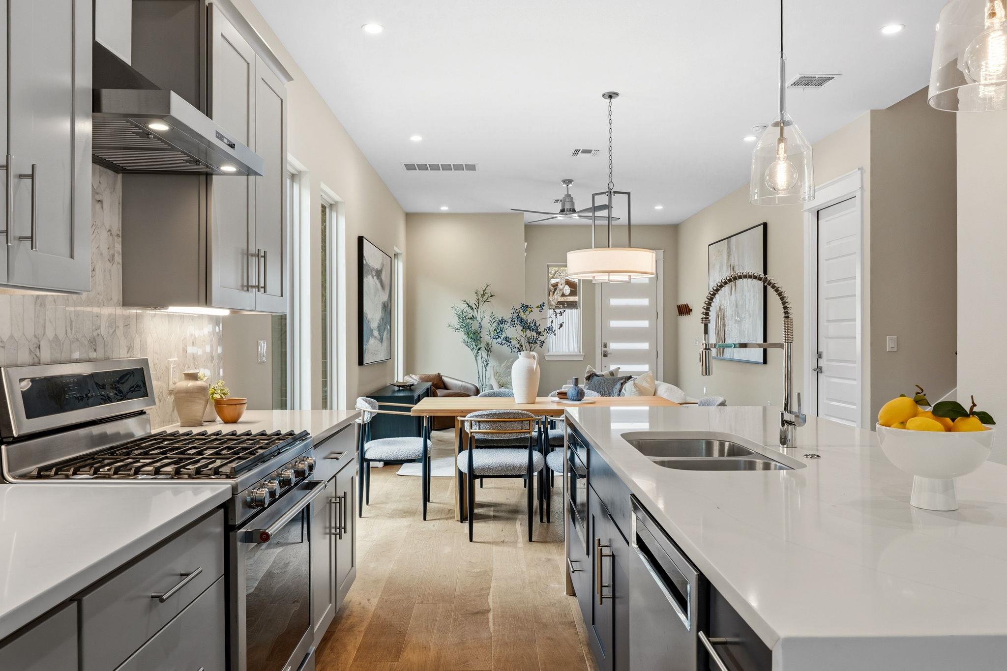 1409 Alegria Rd # B, Austin, TX 78757