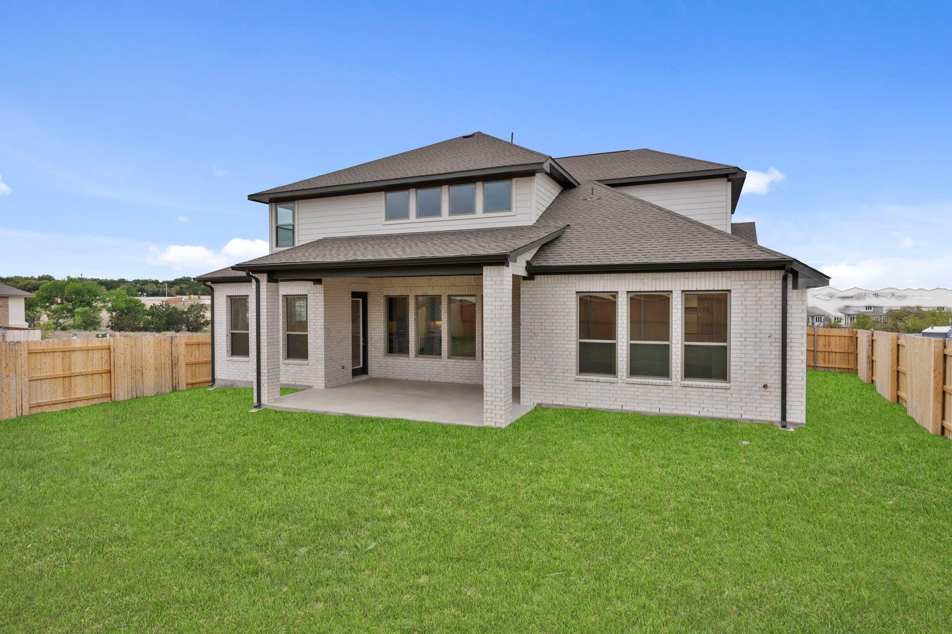 109 Statue Dr, Liberty Hill, TX 78642