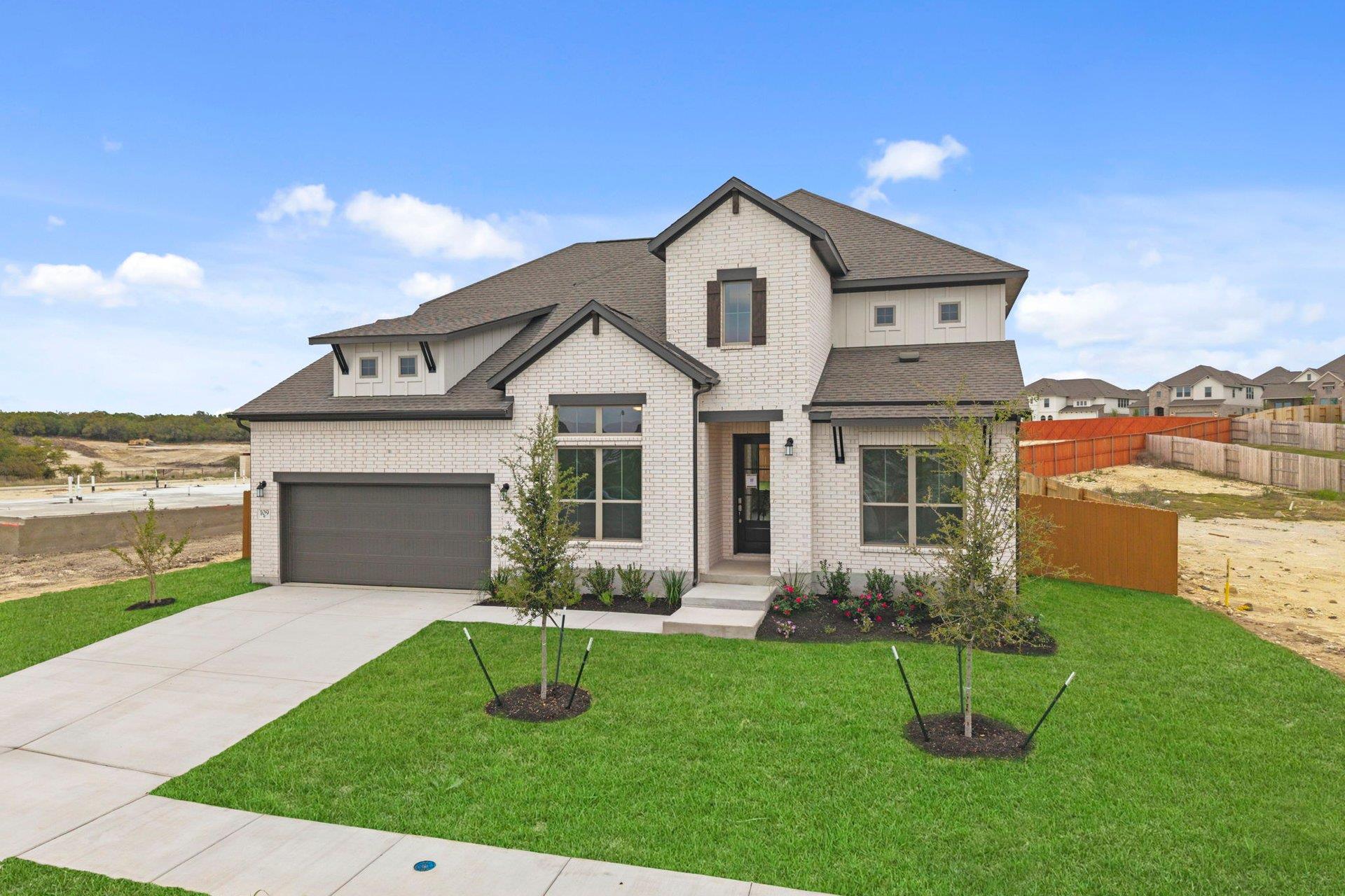 109 Statue Dr, Liberty Hill, TX 78642