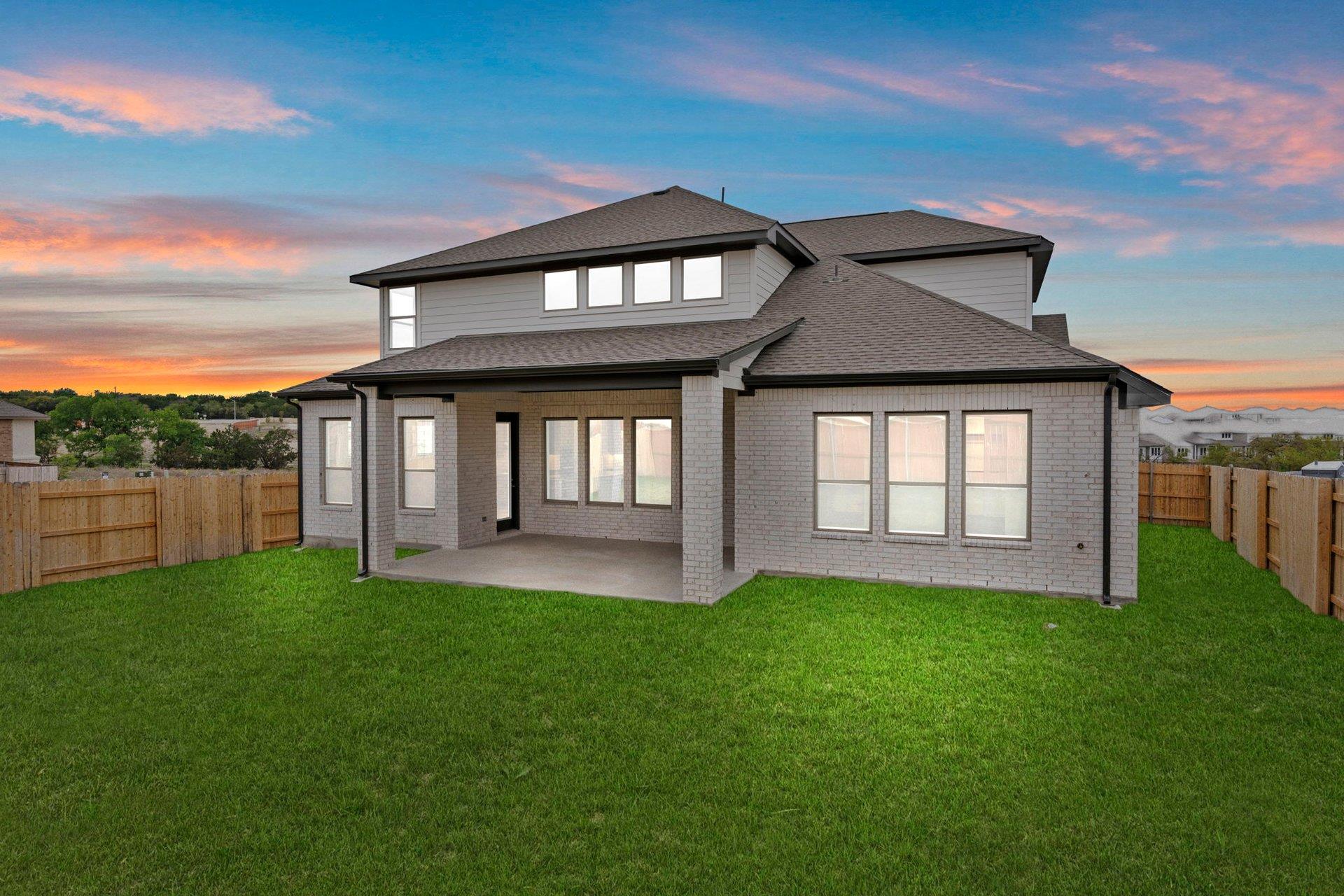 109 Statue Dr, Liberty Hill, TX 78642