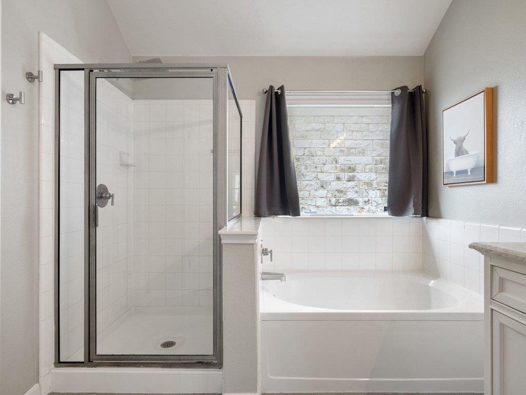 608 Ranier Ln, Round Rock, TX 78665