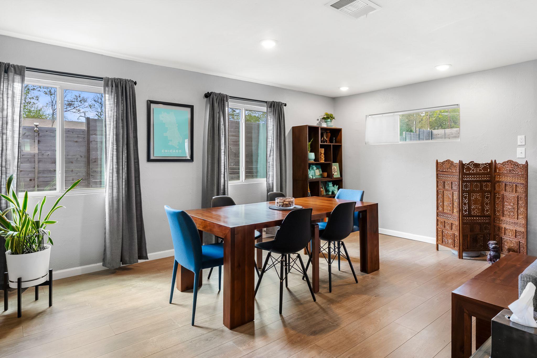 6510 King George Dr, Austin, TX 78745