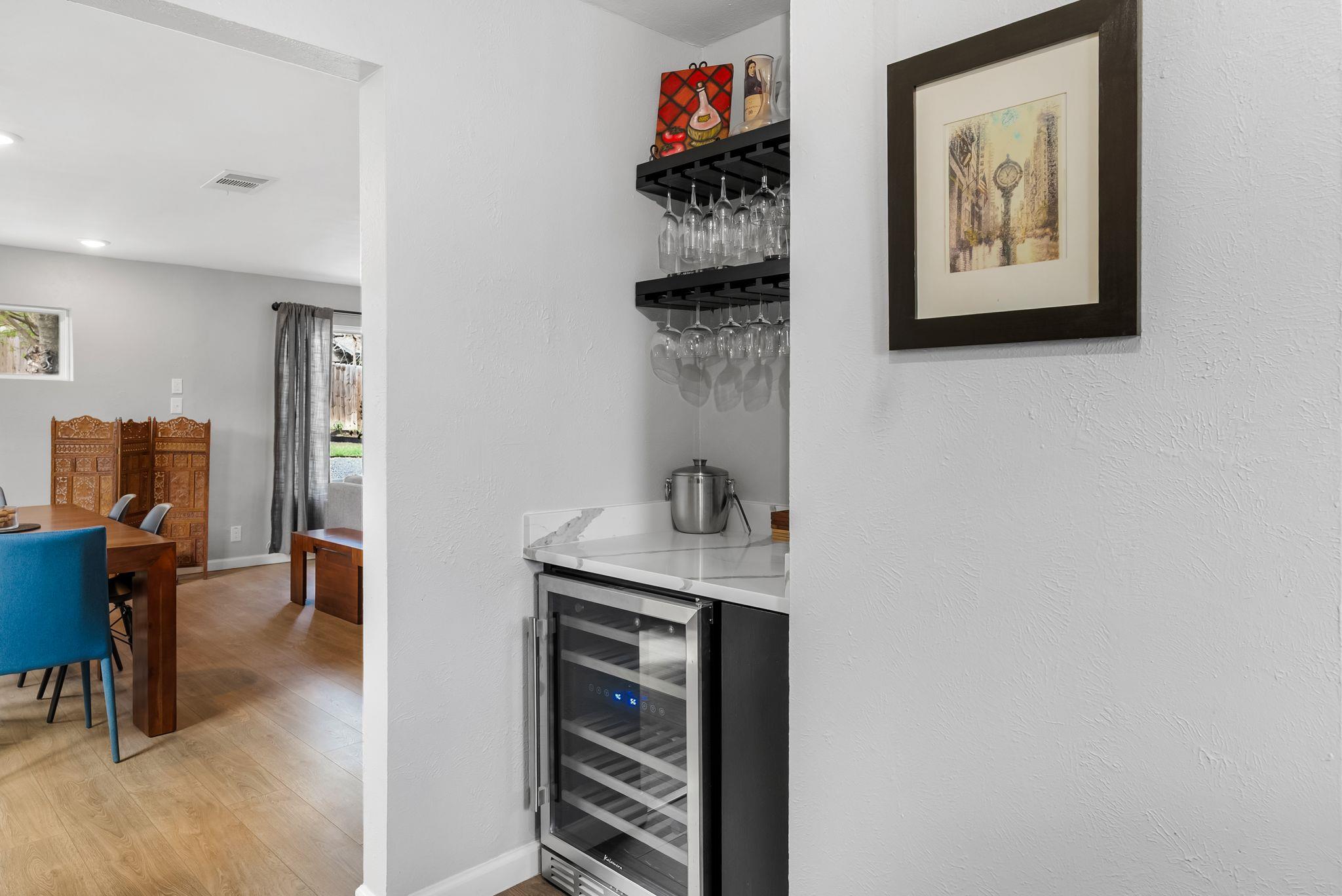 6510 King George Dr, Austin, TX 78745