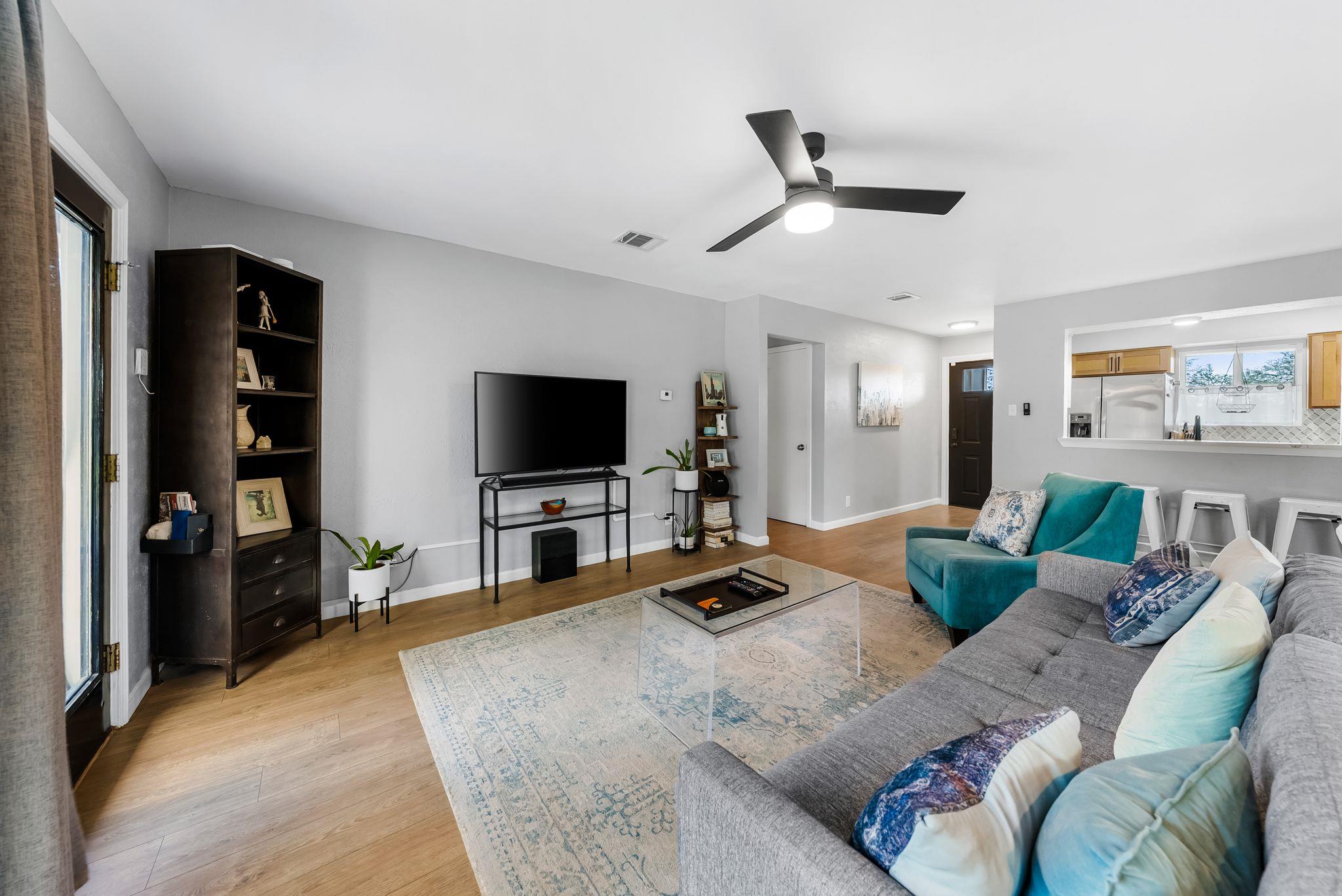 6510 King George Dr, Austin, TX 78745