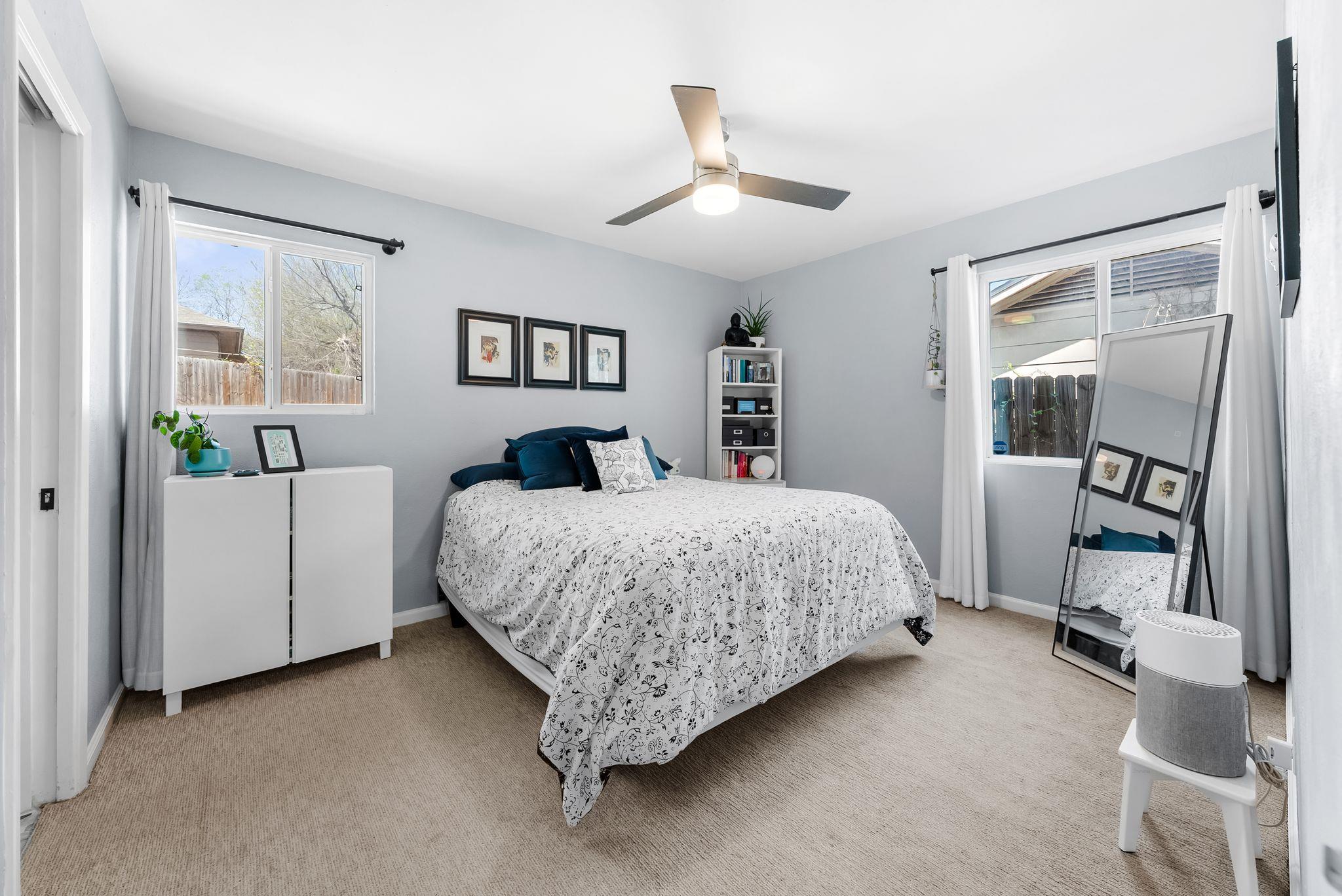 6510 King George Dr, Austin, TX 78745