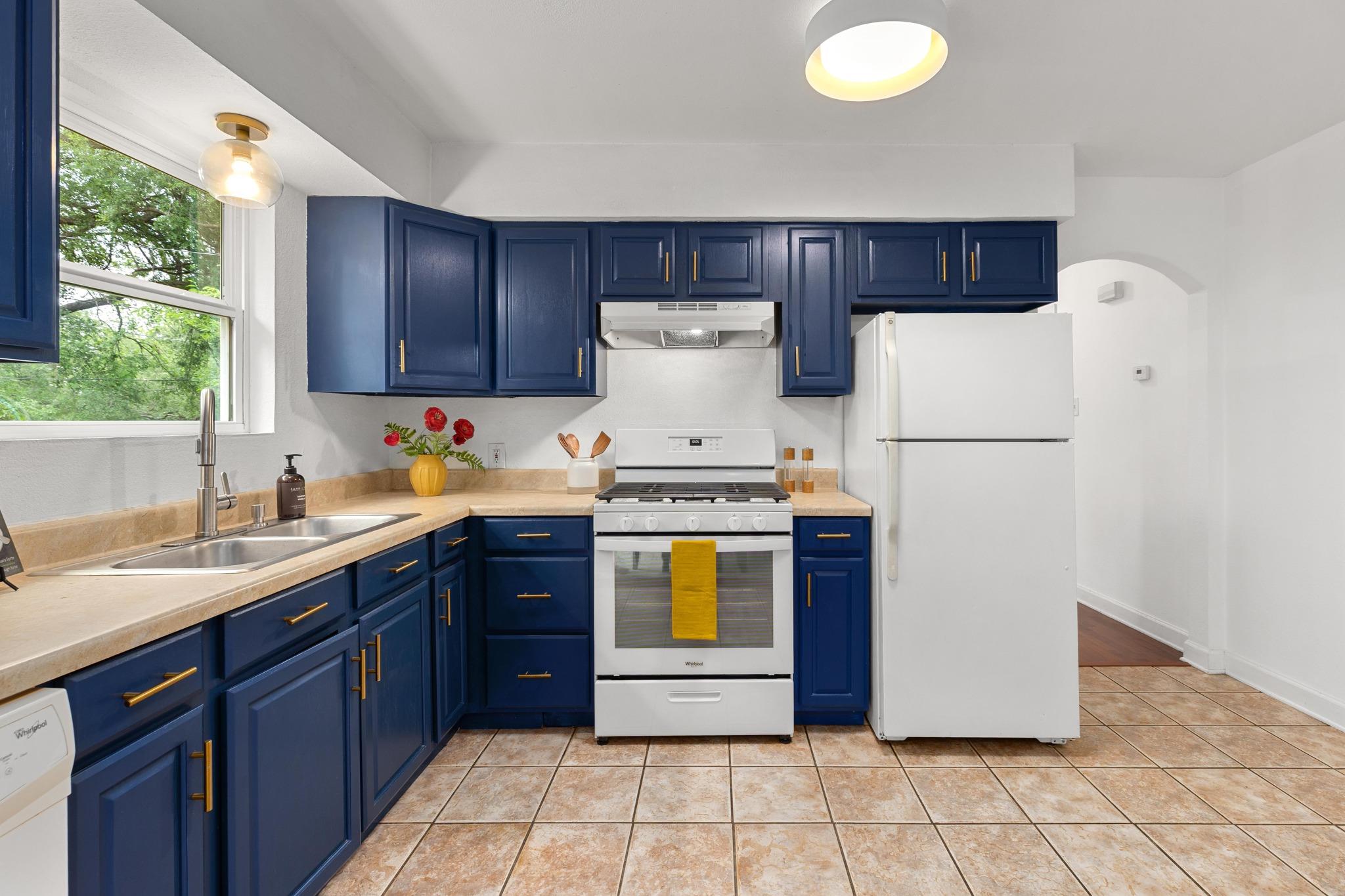 1813 Loreto Dr, Austin, TX 78721