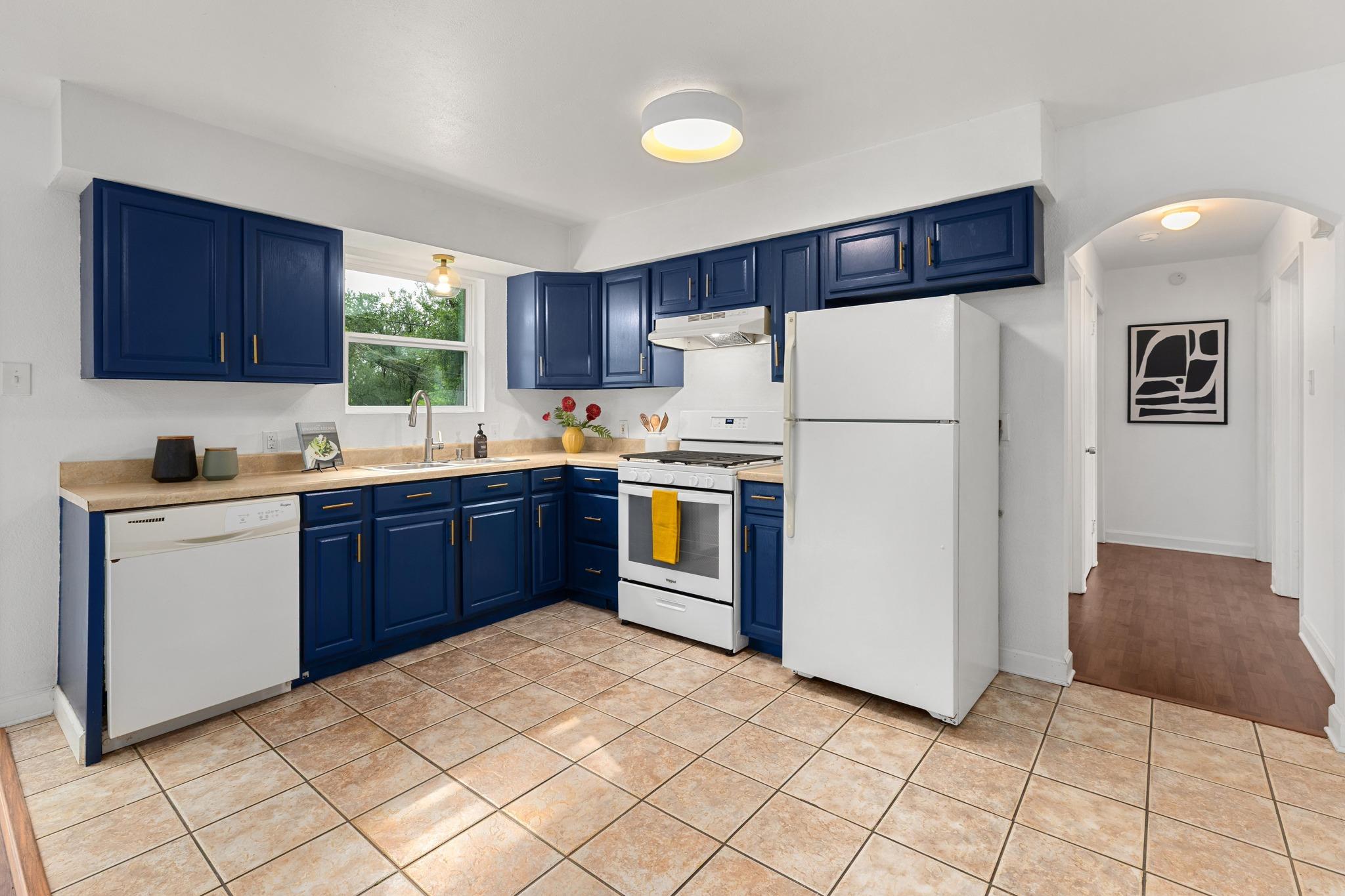 1813 Loreto Dr, Austin, TX 78721