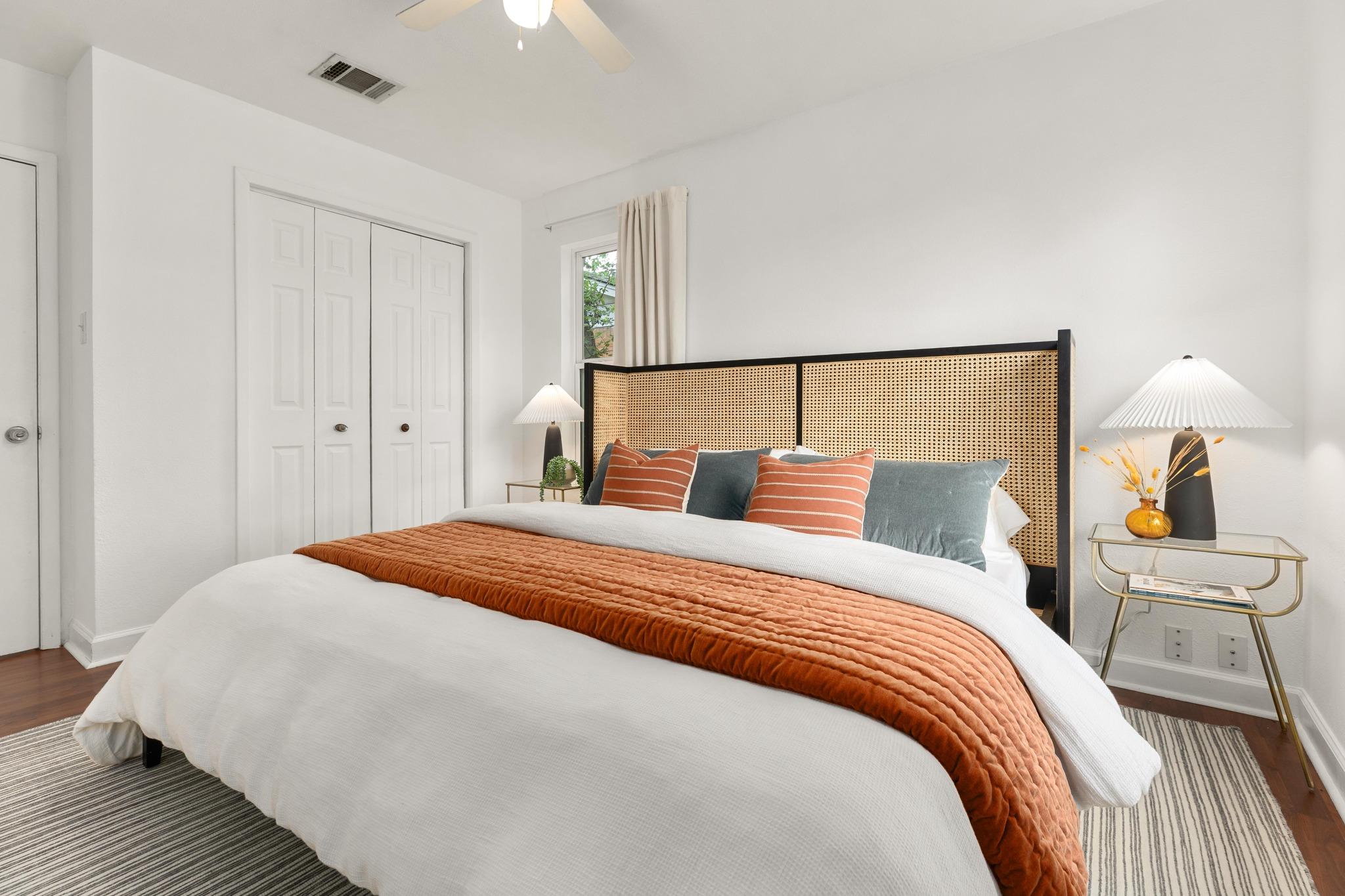 1813 Loreto Dr, Austin, TX 78721