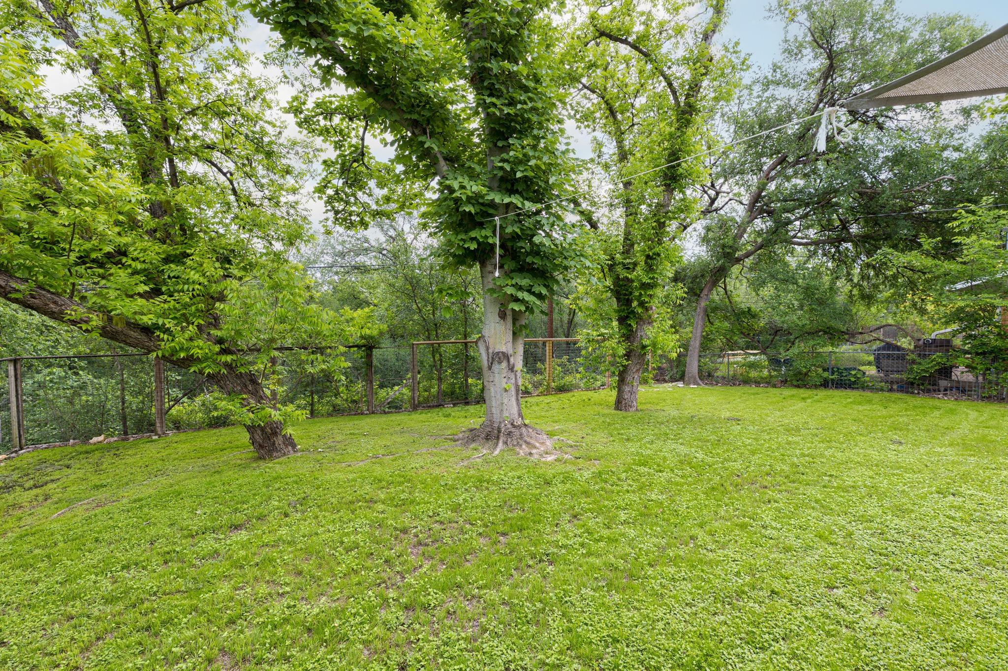 1813 Loreto Dr, Austin, TX 78721