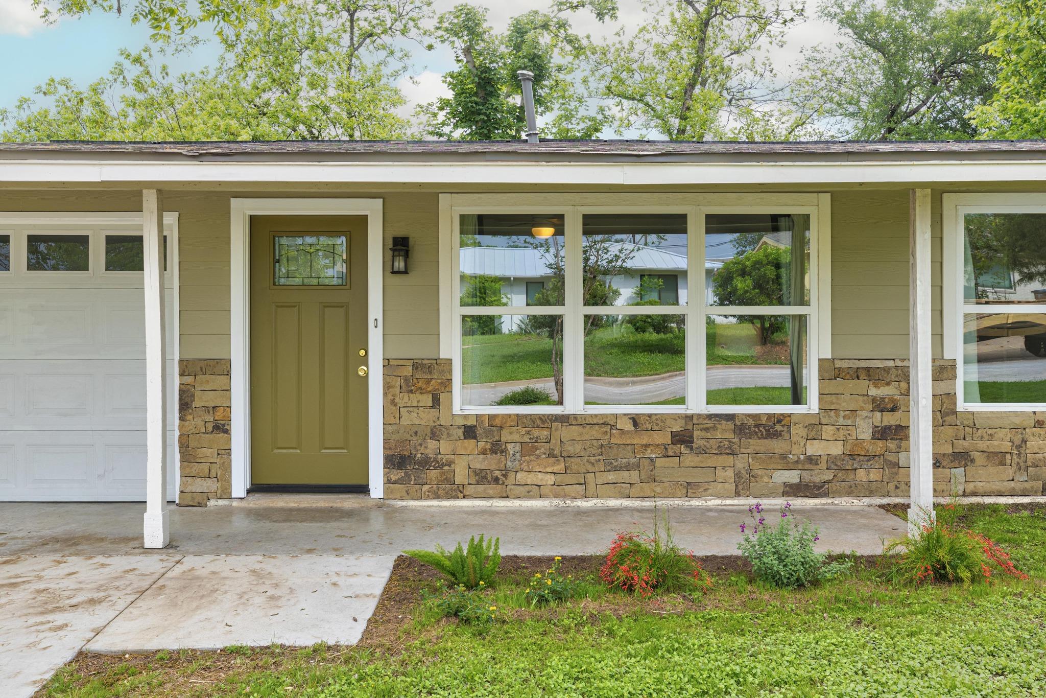 1813 Loreto Dr, Austin, TX 78721