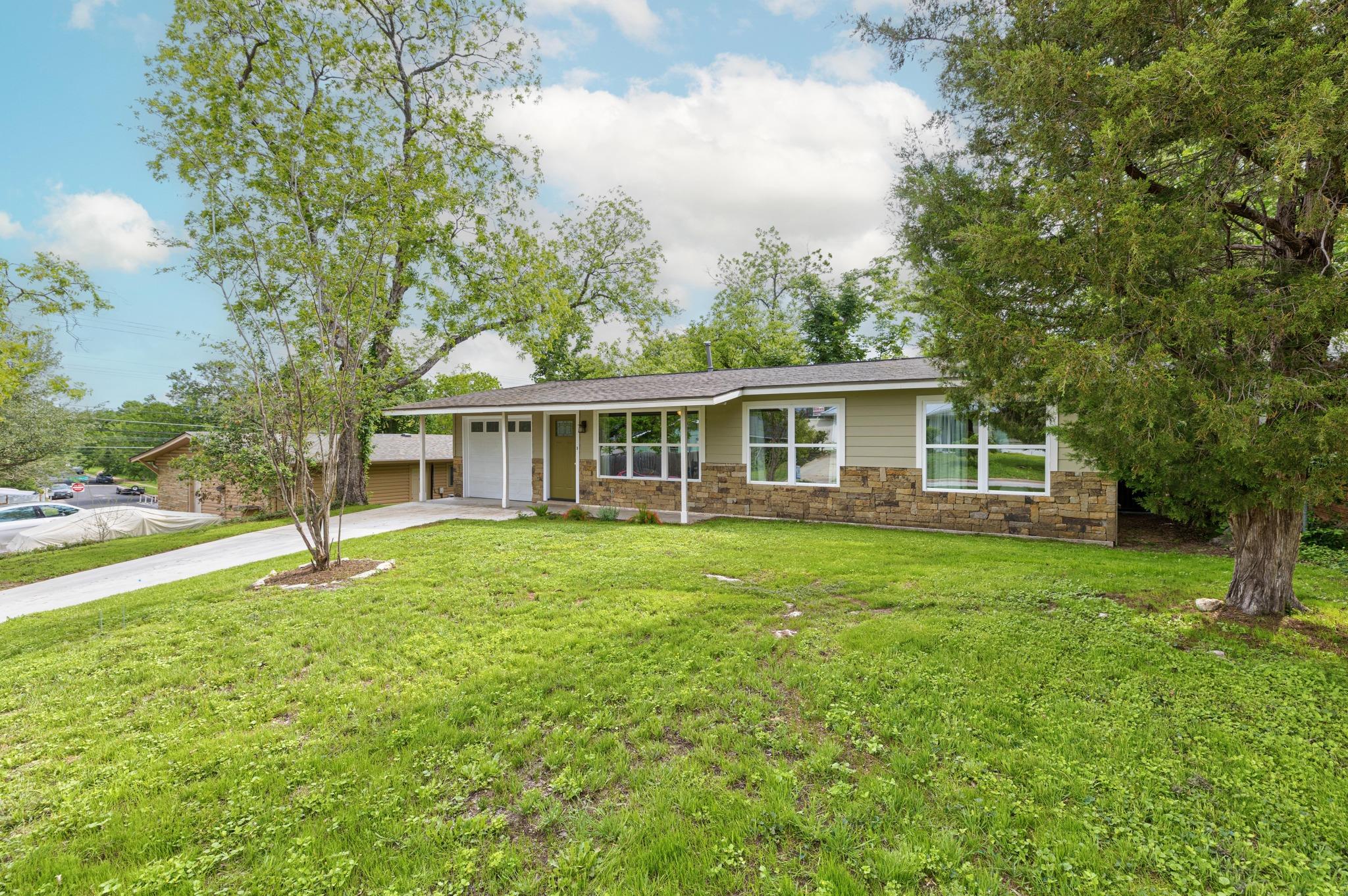 1813 Loreto Dr, Austin, TX 78721