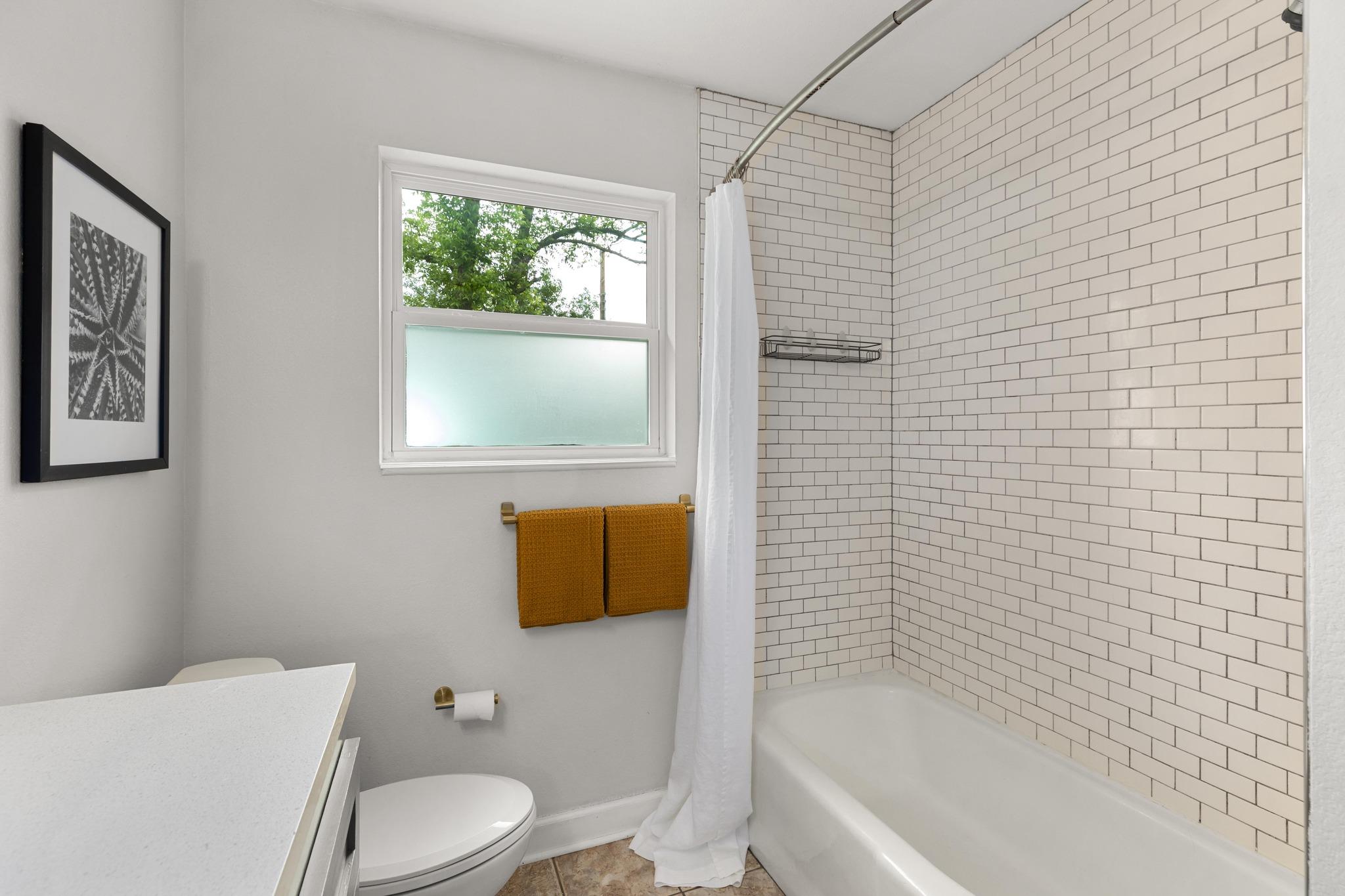 1813 Loreto Dr, Austin, TX 78721