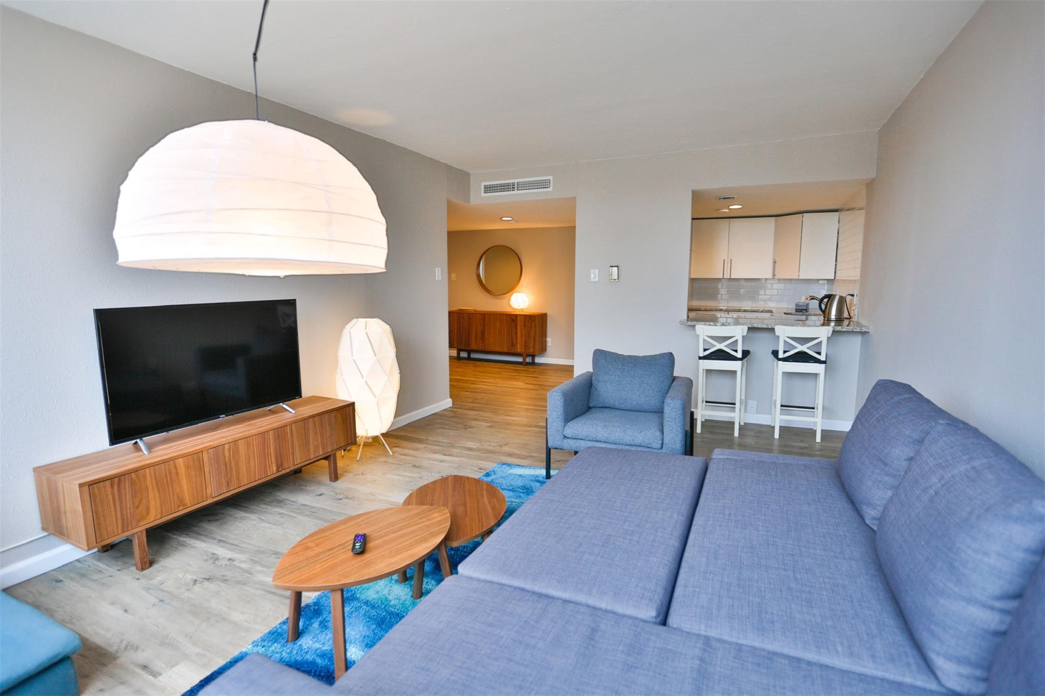 1800 Lavaca St # A-608, Austin, TX 78701