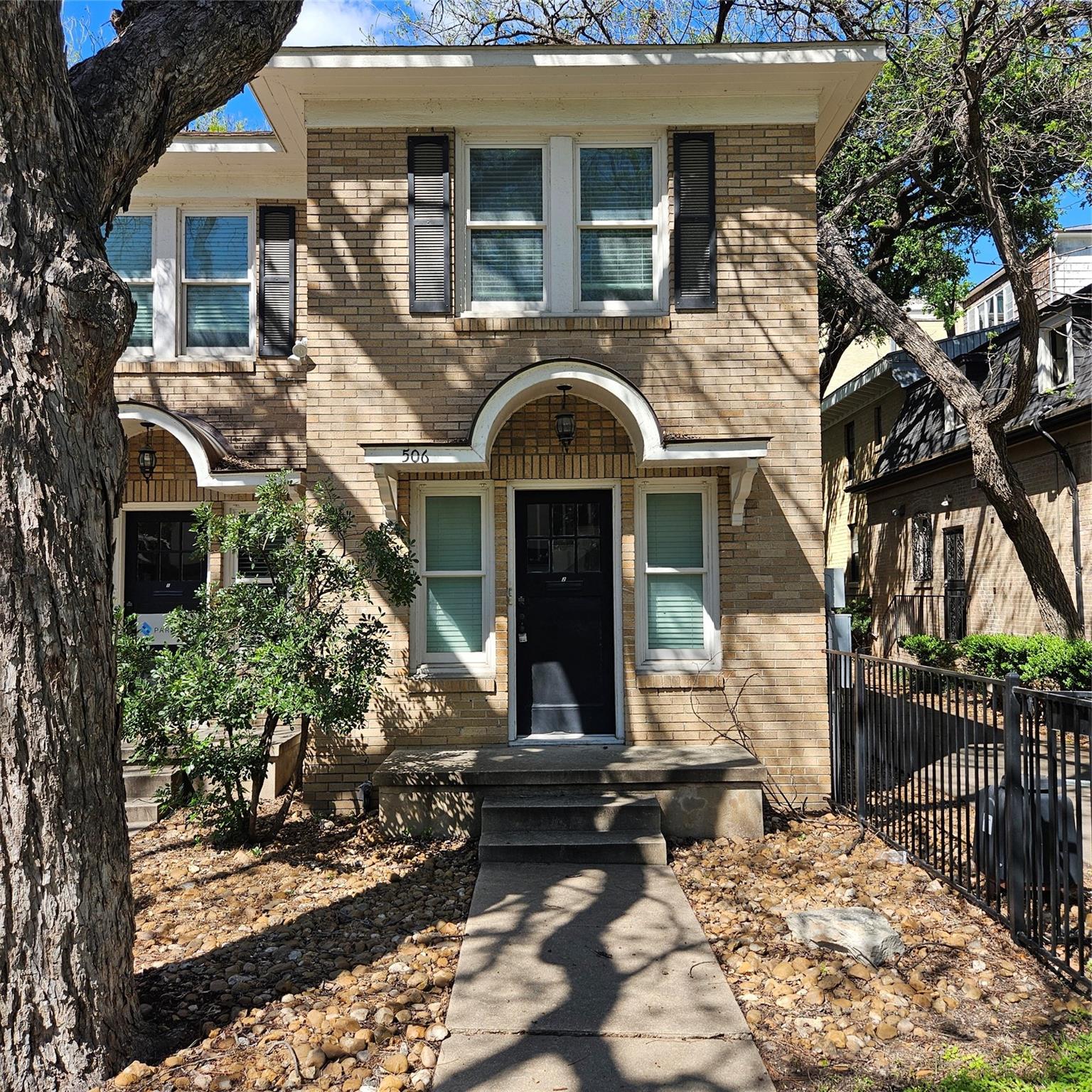 506 W 7th St # 1, Austin, TX 78701