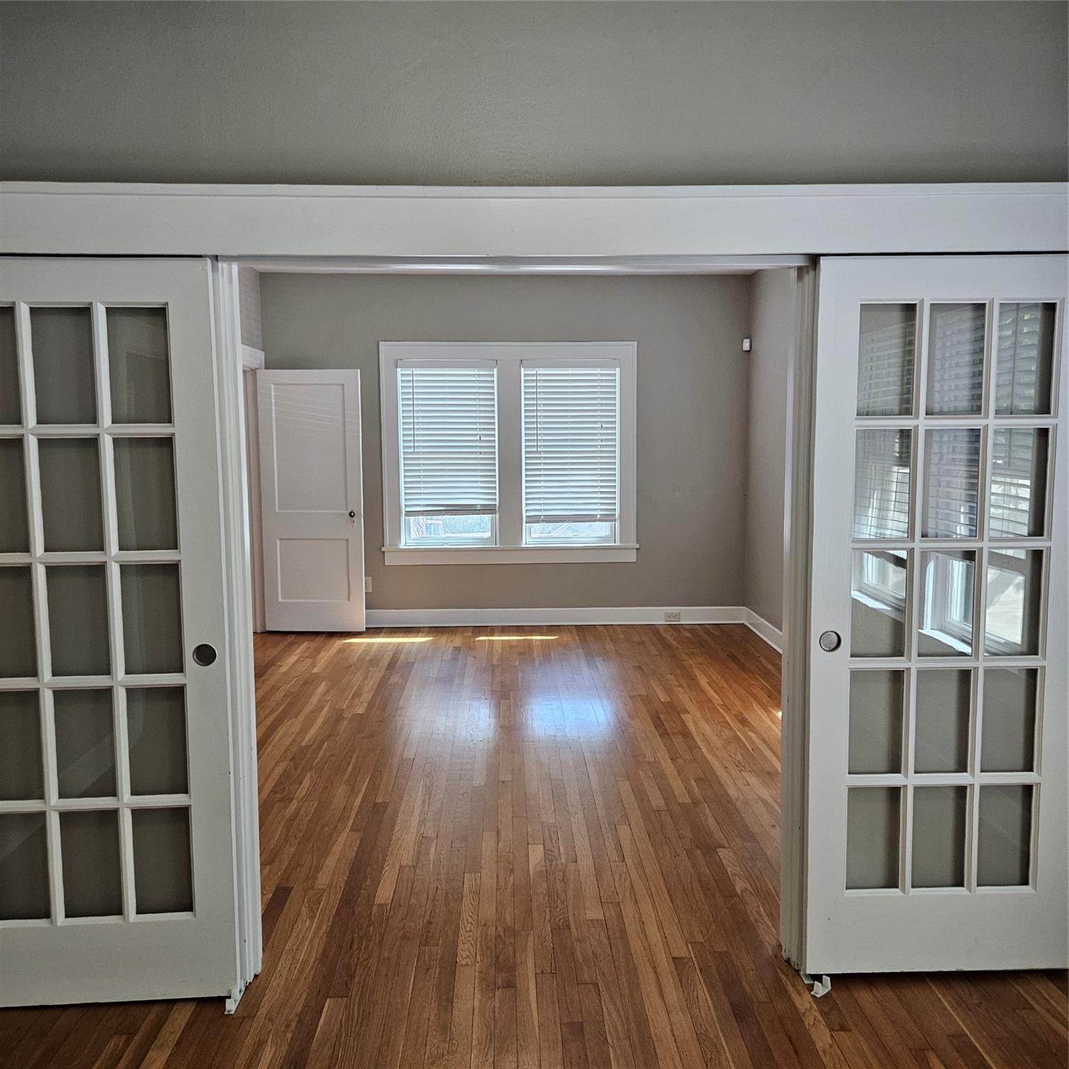 506 W 7th St # 1, Austin, TX 78701