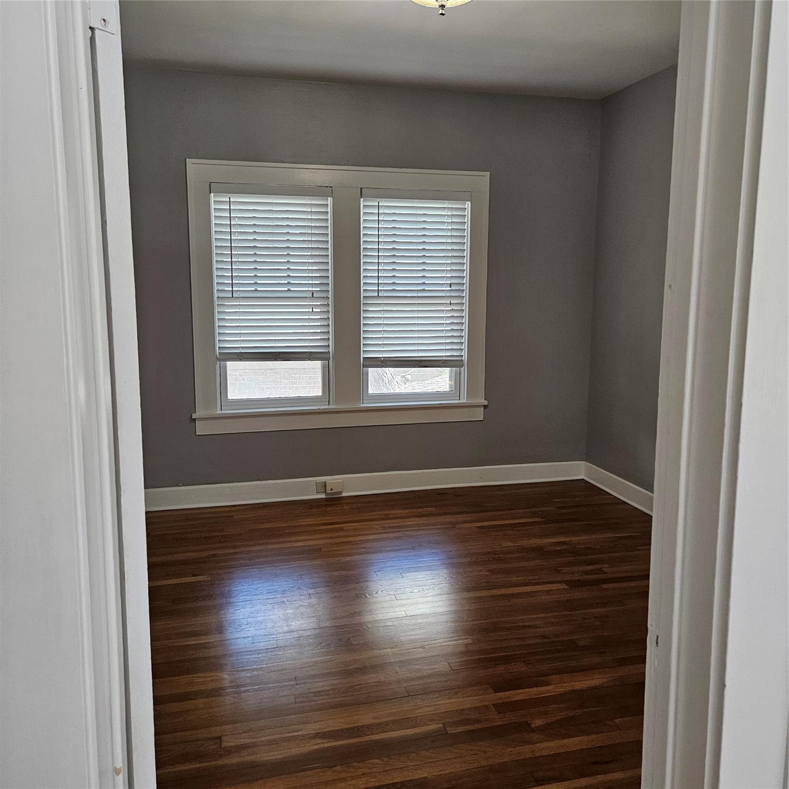 506 W 7th St # 1, Austin, TX 78701