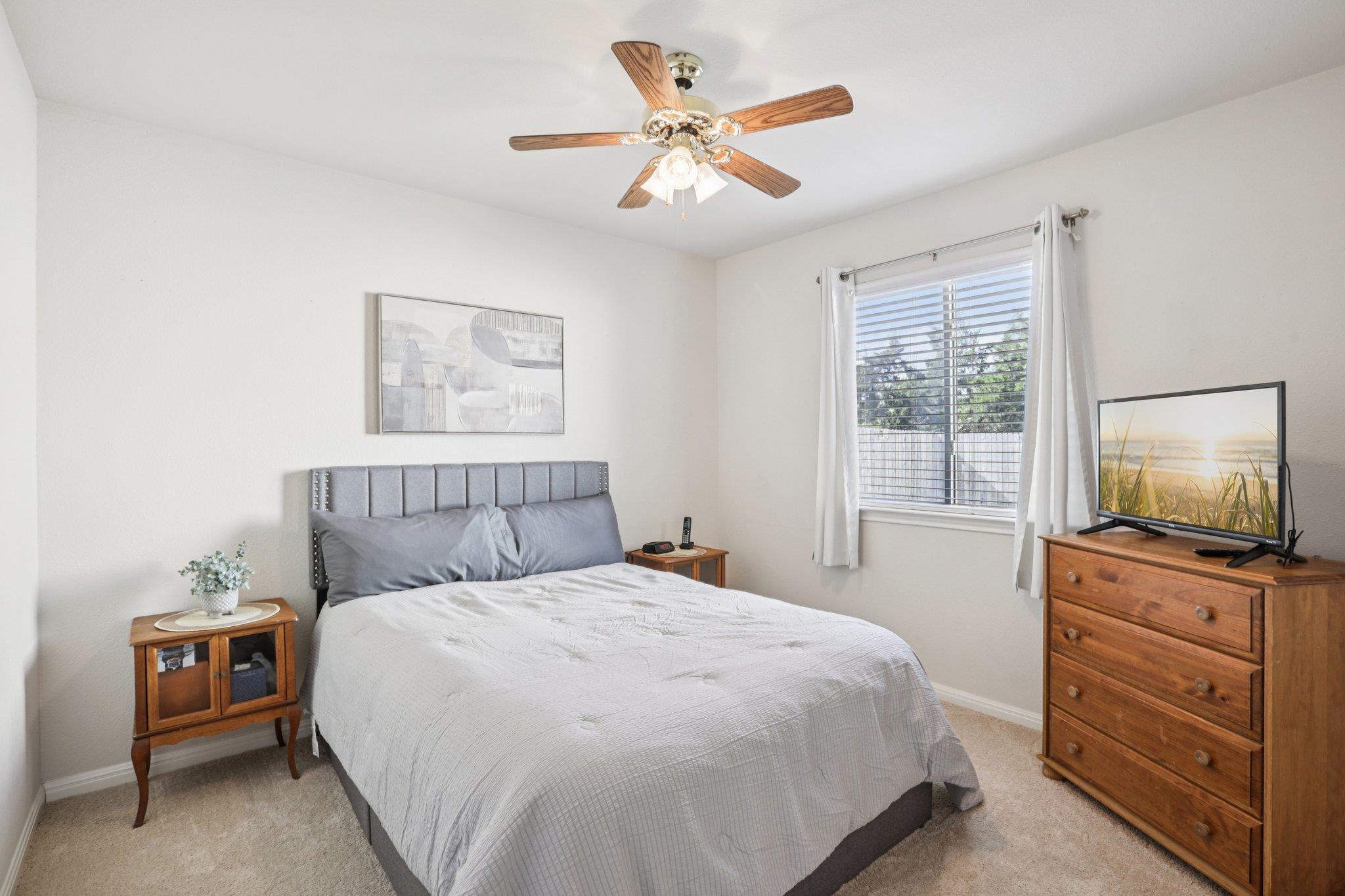 901 Kenneys Way, Round Rock, TX 78665