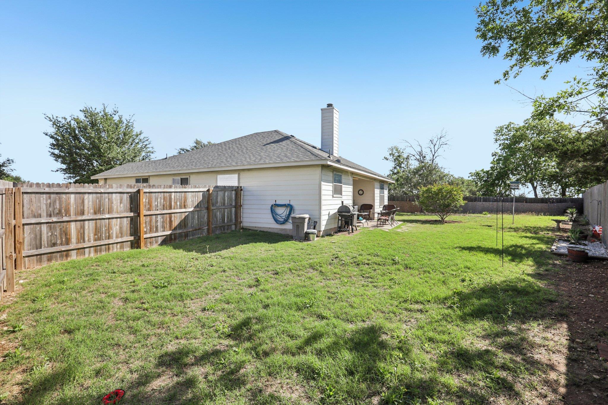 901 Kenneys Way, Round Rock, TX 78665