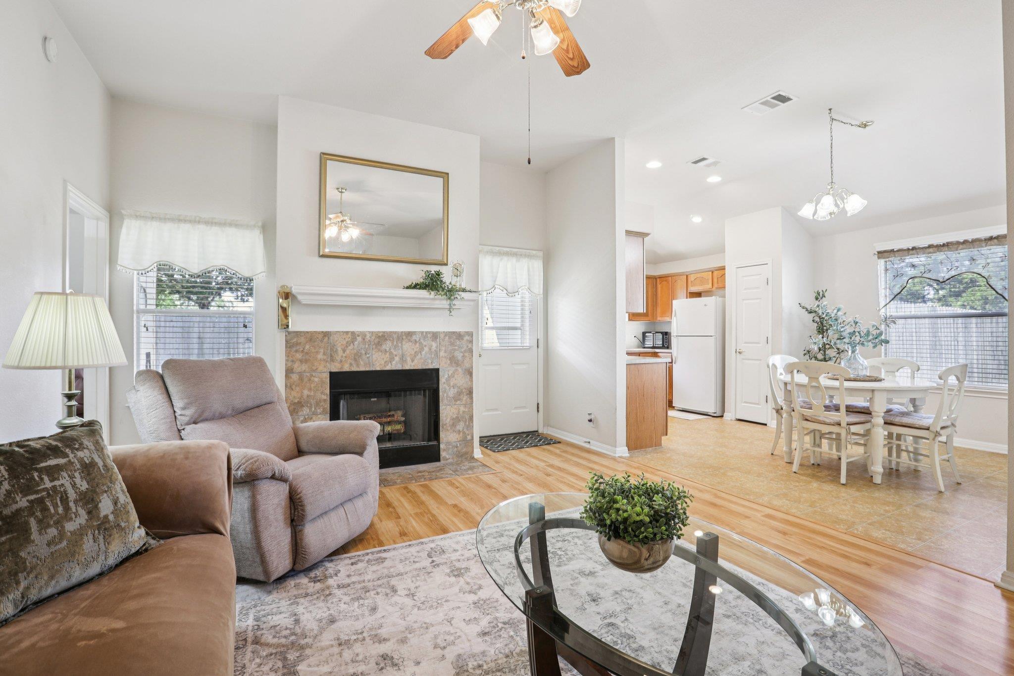 901 Kenneys Way, Round Rock, TX 78665