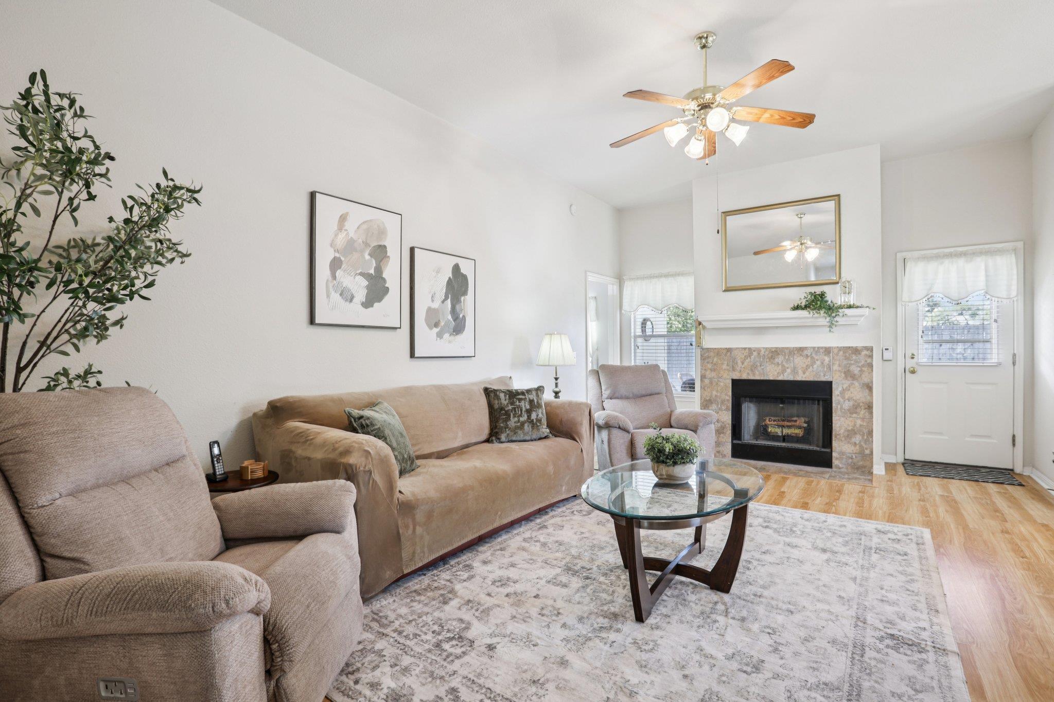 901 Kenneys Way, Round Rock, TX 78665