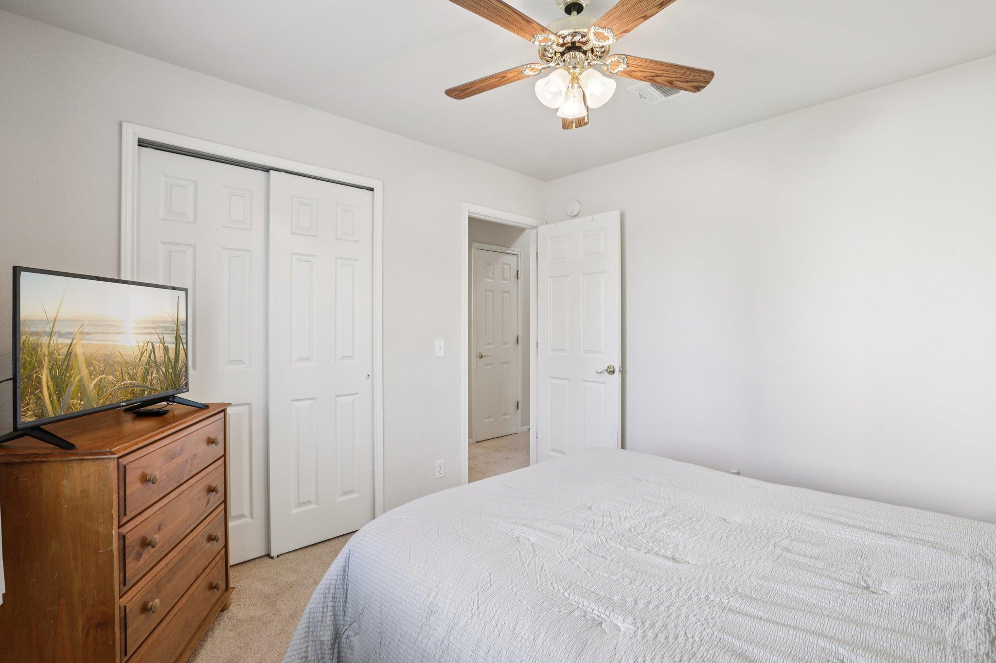 901 Kenneys Way, Round Rock, TX 78665