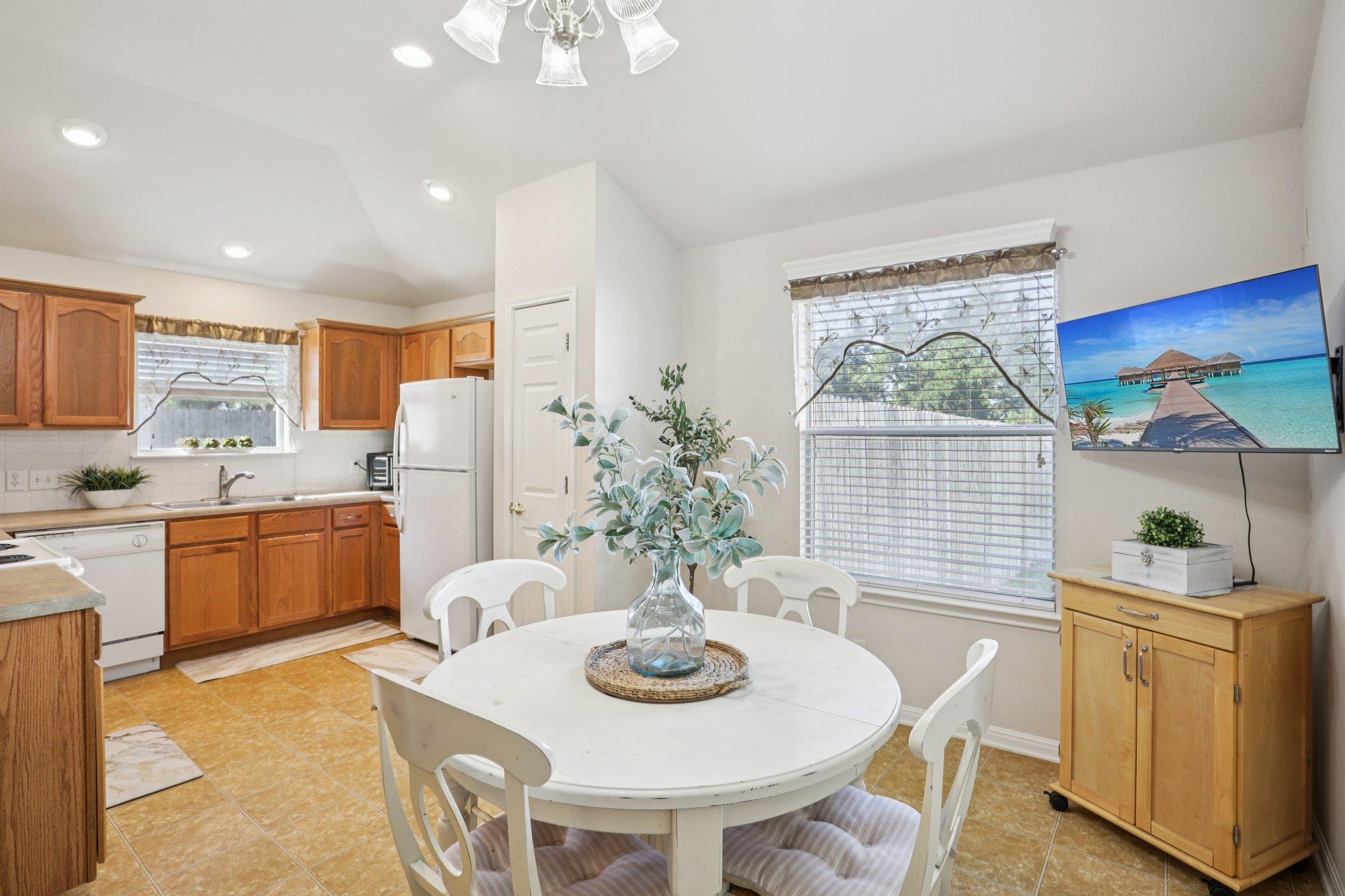 901 Kenneys Way, Round Rock, TX 78665