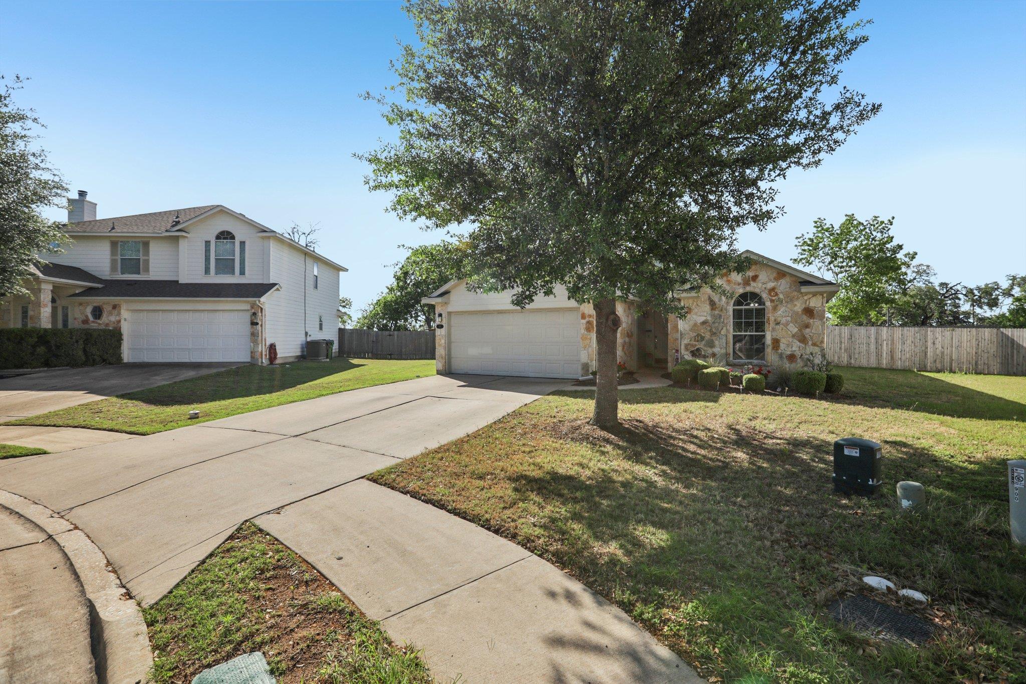 901 Kenneys Way, Round Rock, TX 78665