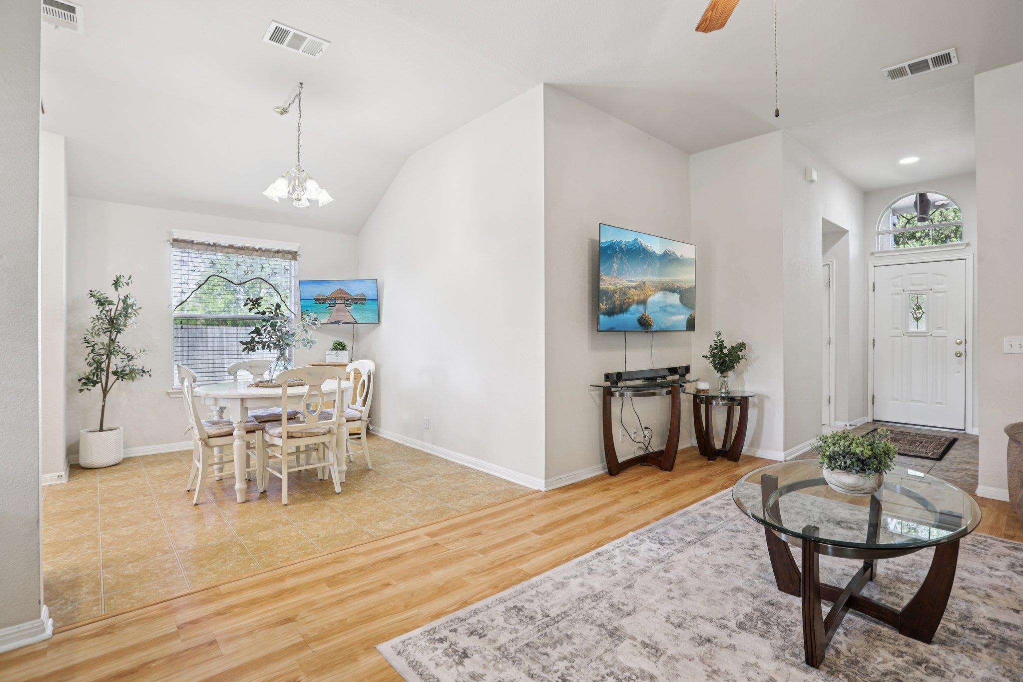 901 Kenneys Way, Round Rock, TX 78665