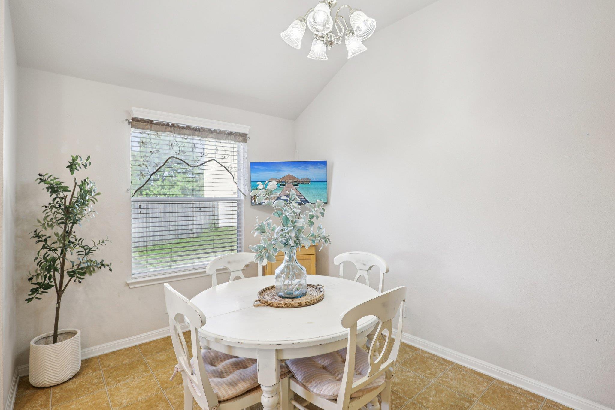 901 Kenneys Way, Round Rock, TX 78665