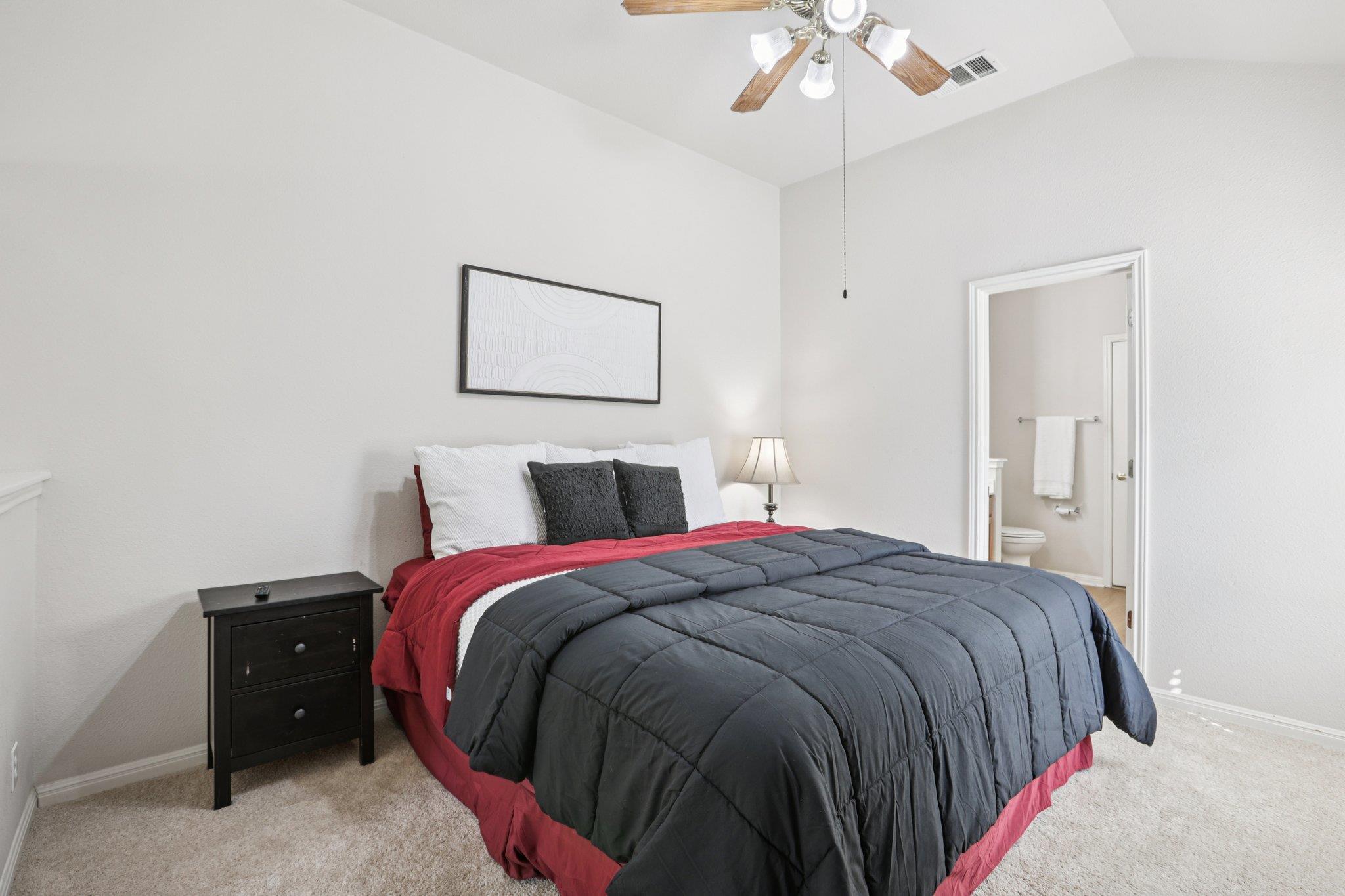 901 Kenneys Way, Round Rock, TX 78665