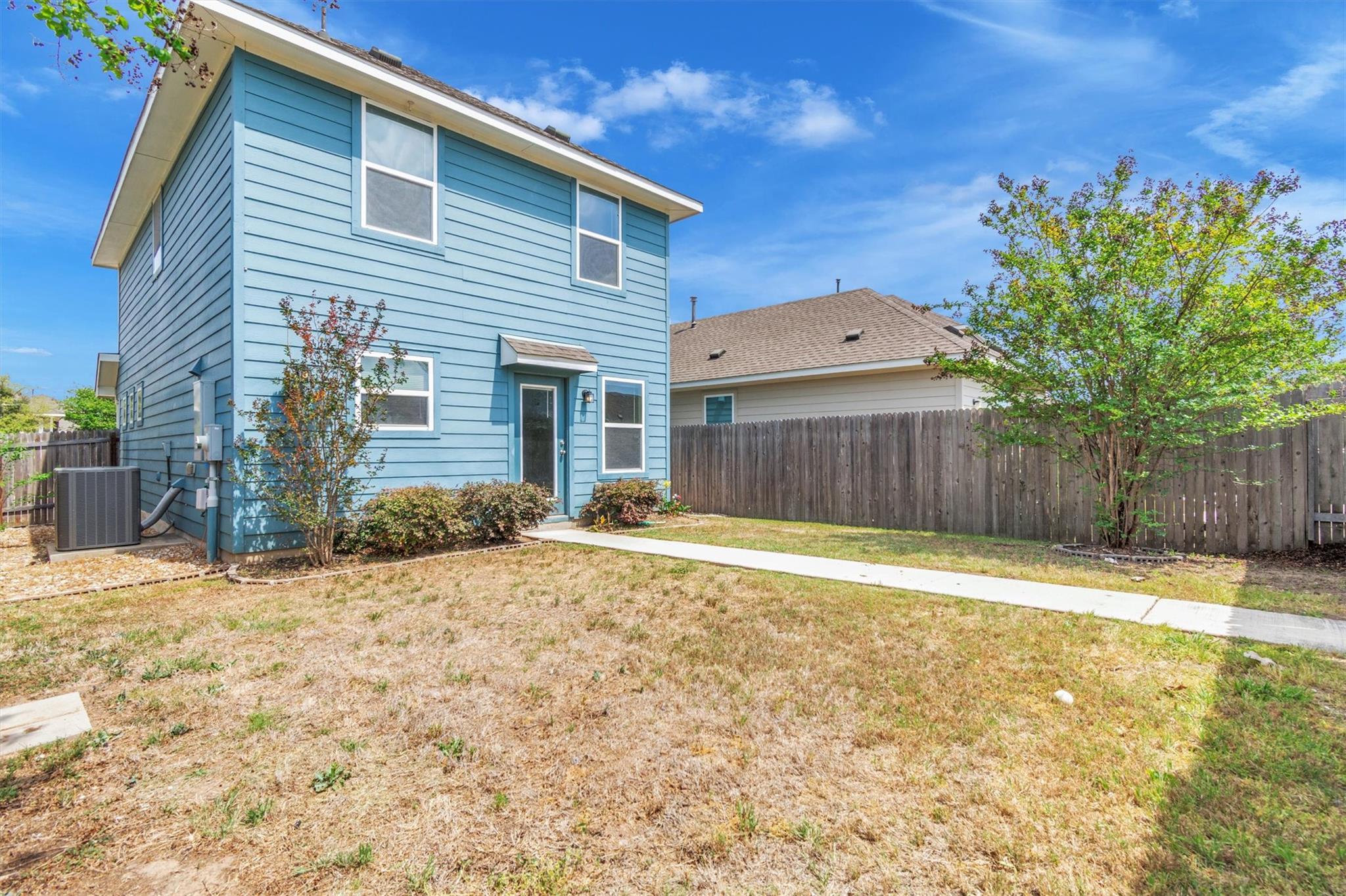 1039 Sand Post Pl, San Marcos, TX 78666