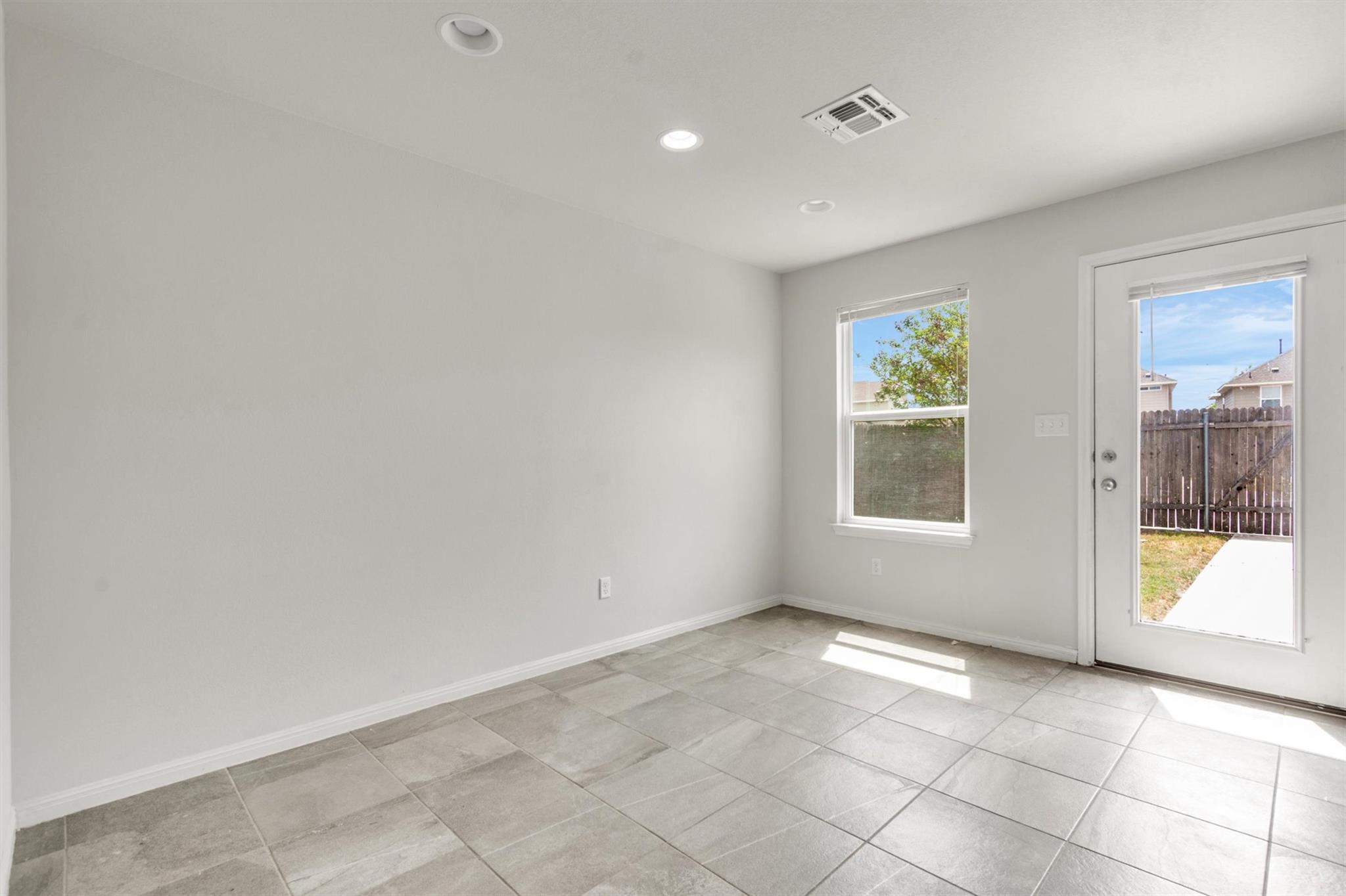 1039 Sand Post Pl, San Marcos, TX 78666